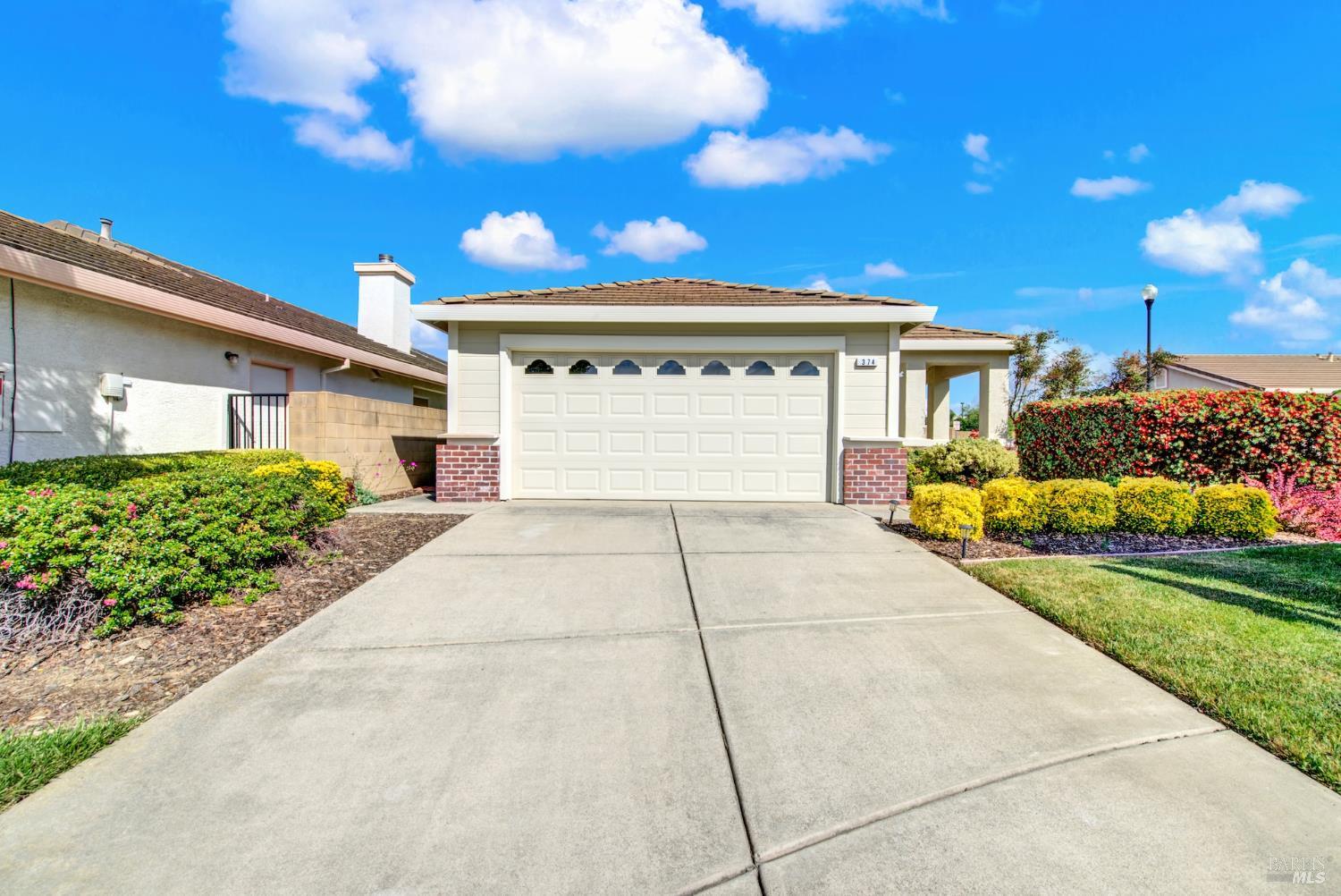 Detail Gallery Image 9 of 62 For 374 Bartlett Ln, Vacaville,  CA 95687 - 3 Beds | 2 Baths