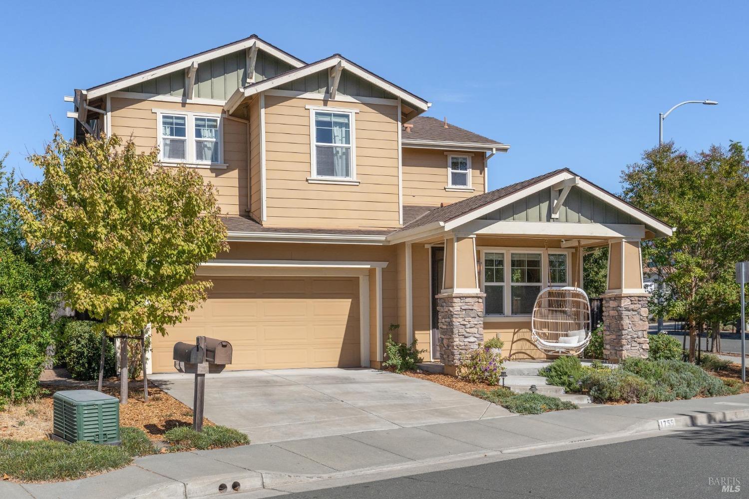 Detail Gallery Image 7 of 51 For 1755 Chinar Dr, Petaluma,  CA 94954 - 4 Beds | 2/1 Baths
