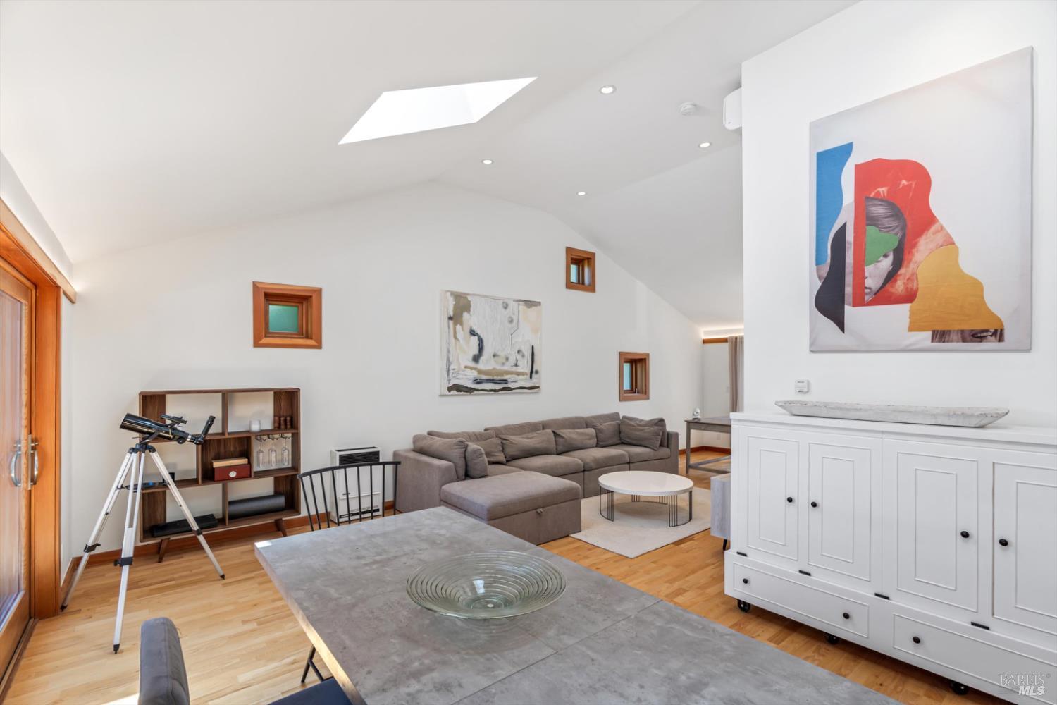 Detail Gallery Image 22 of 32 For 10 Waldruhe Hts, Glen Ellen,  CA 95442 - 2 Beds | 2 Baths