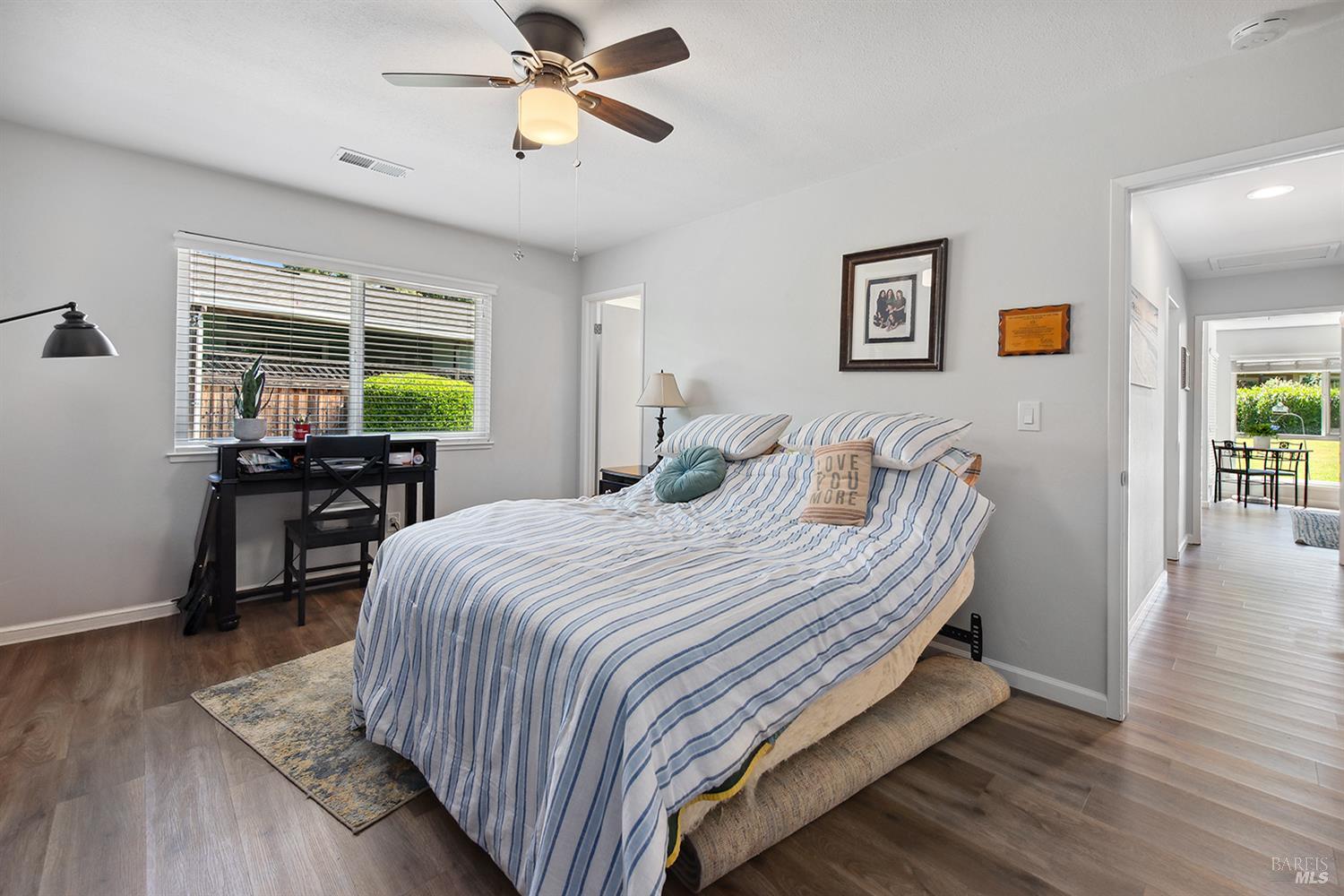 Detail Gallery Image 11 of 20 For 448 Meadowgreen Dr, Santa Rosa,  CA 95409 - 2 Beds | 2 Baths