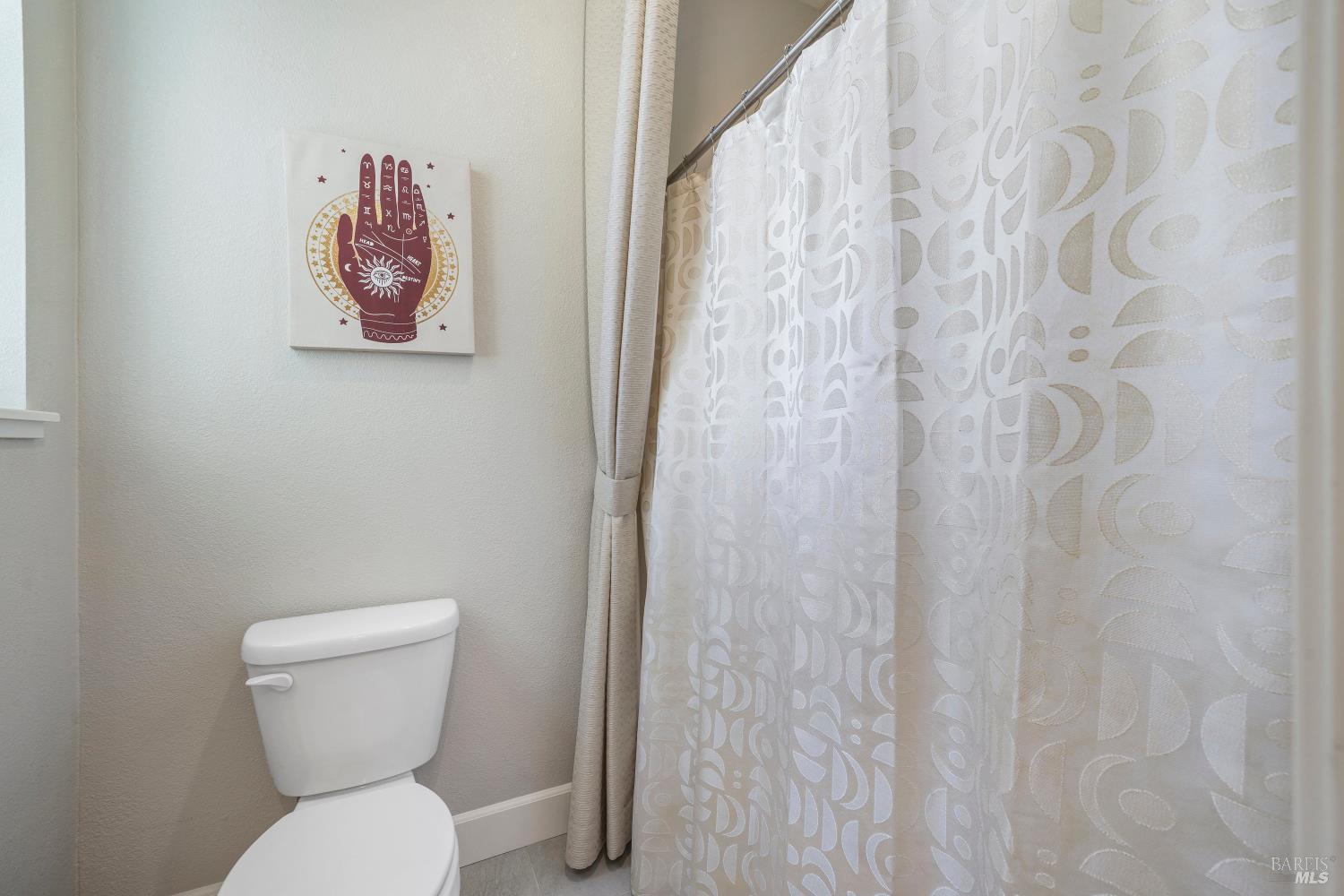 Detail Gallery Image 33 of 45 For 2056 Parsons Dr, Fairfield,  CA 94533 - 4 Beds | 3/1 Baths