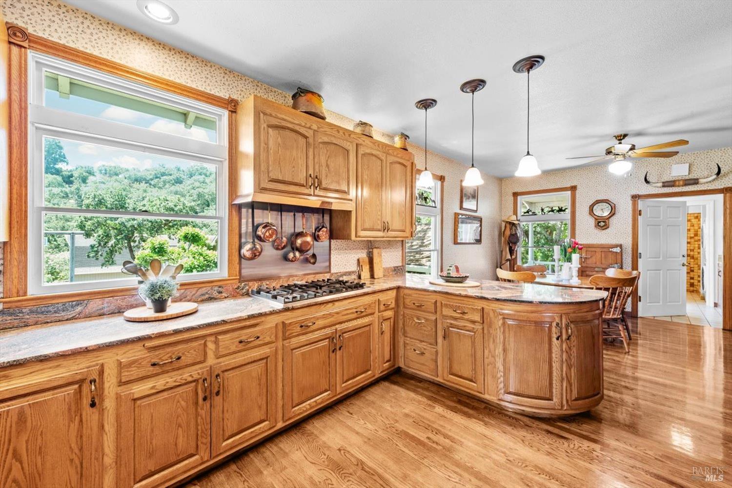 Detail Gallery Image 58 of 88 For 2297 1st Ave, Napa,  CA 94558 - 3 Beds | 3 Baths