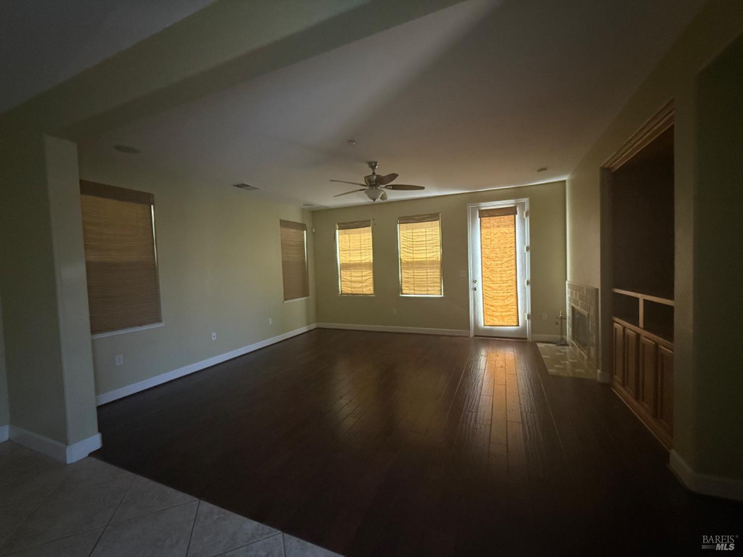 Detail Gallery Image 12 of 18 For 55 Toscana Dr, American Canyon,  CA 94503 - 4 Beds | 2/1 Baths