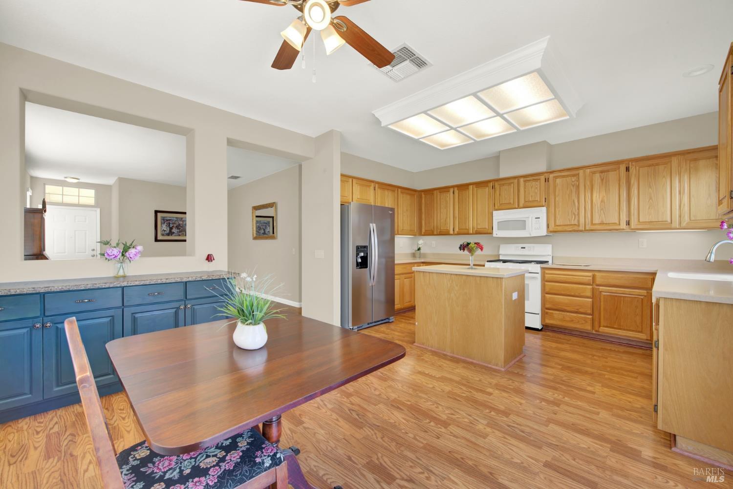 Detail Gallery Image 21 of 62 For 374 Bartlett Ln, Vacaville,  CA 95687 - 3 Beds | 2 Baths