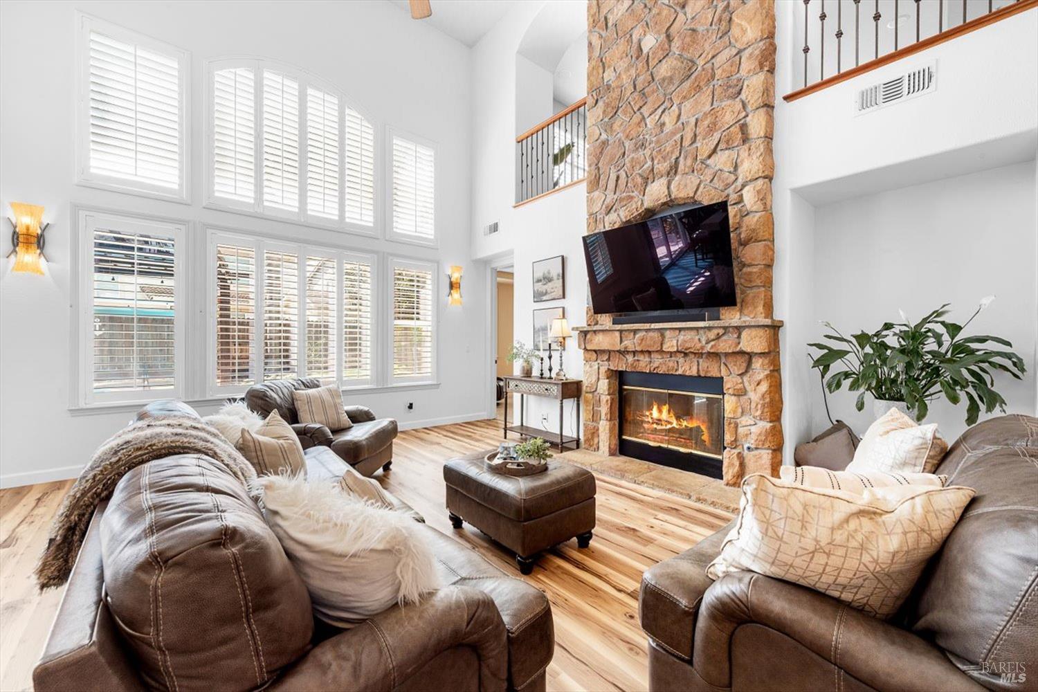 Detail Gallery Image 21 of 99 For 201 Red Pheasant Dr, Vacaville,  CA 95687 - 5 Beds | 3/1 Baths