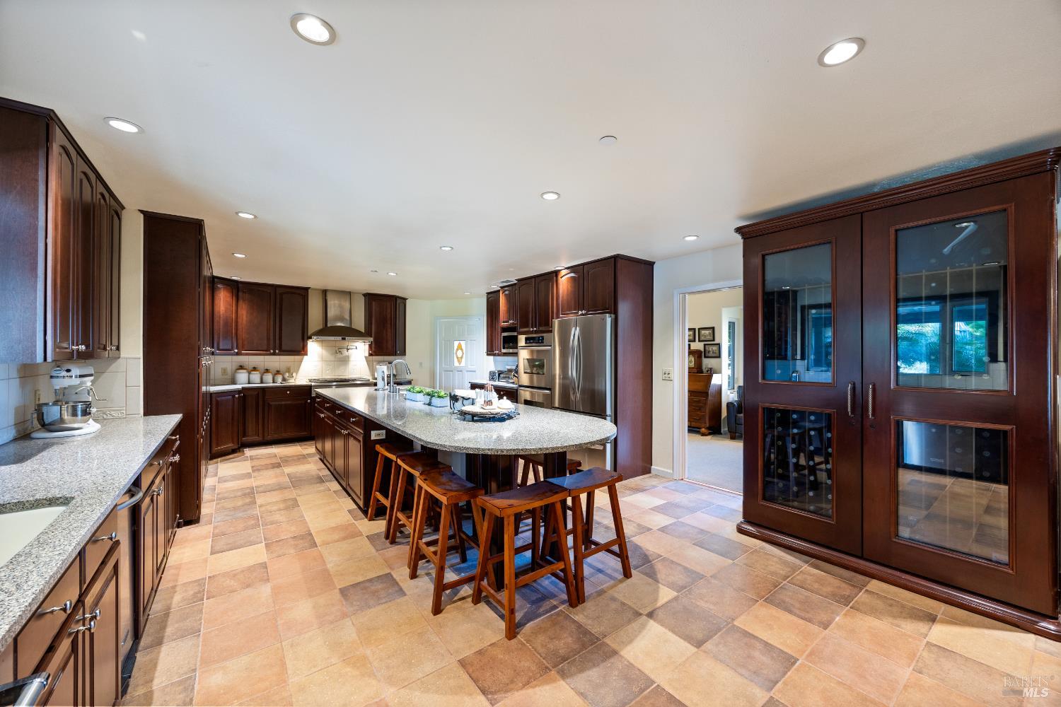 Detail Gallery Image 6 of 42 For 8601 Hyde Rd, Dixon,  CA 95620 - 5 Beds | 5/1 Baths