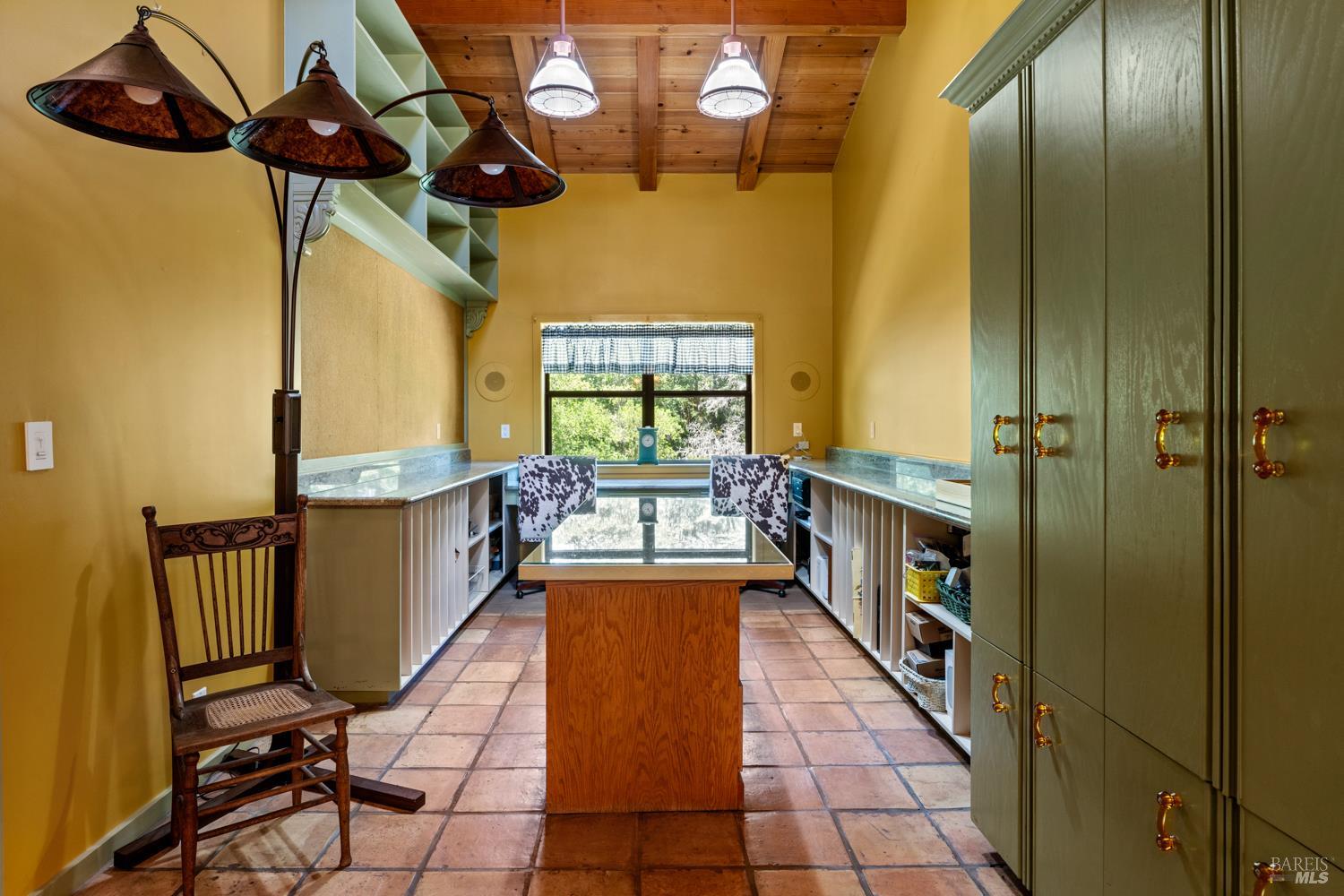 Detail Gallery Image 12 of 40 For 909 Exley Ln, Willits,  CA 95490 - 3 Beds | 2 Baths