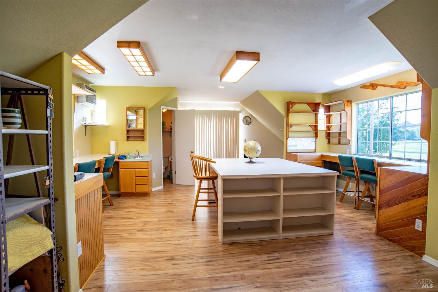 Detail Gallery Image 34 of 96 For 10507 Witter Springs Rd, Witter Springs,  CA 95493 - 4 Beds | 4/1 Baths