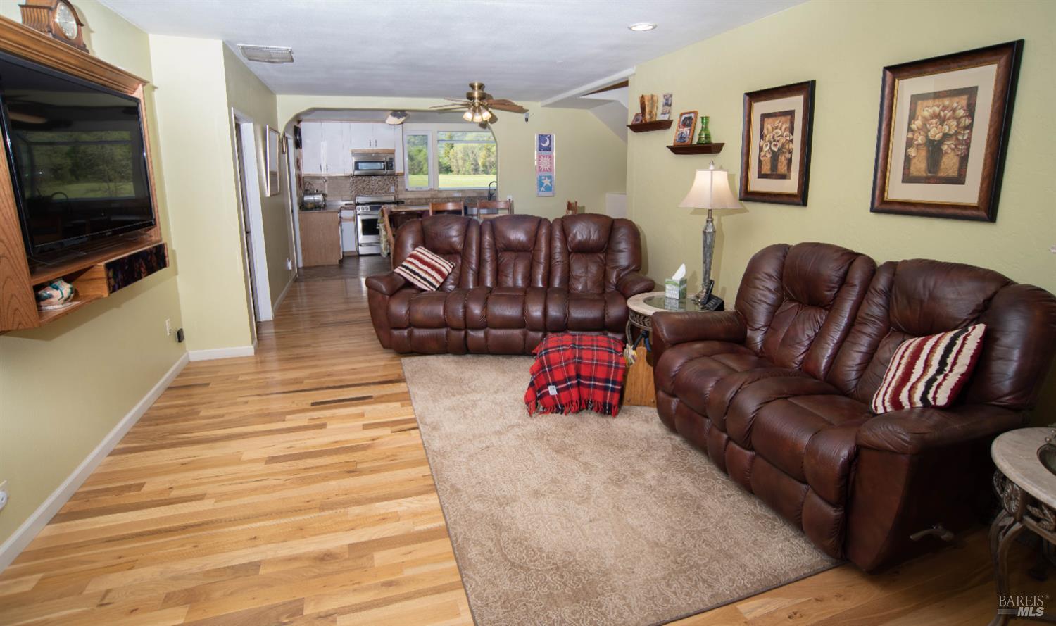 Detail Gallery Image 2 of 96 For 10507 Witter Springs Rd, Witter Springs,  CA 95493 - 4 Beds | 4/1 Baths