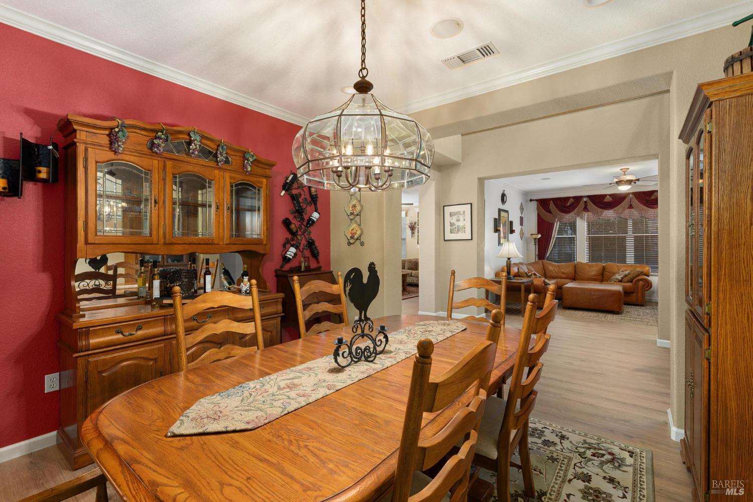 Detail Gallery Image 16 of 53 For 507 Topeka Ln, Vacaville,  CA 95687 - 5 Beds | 4 Baths