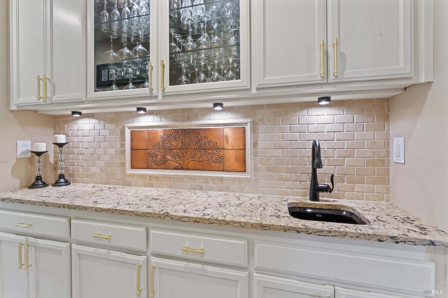 Detail Gallery Image 24 of 66 For 1261 Landmark Dr, Vallejo,  CA 94591 - 6 Beds | 4 Baths