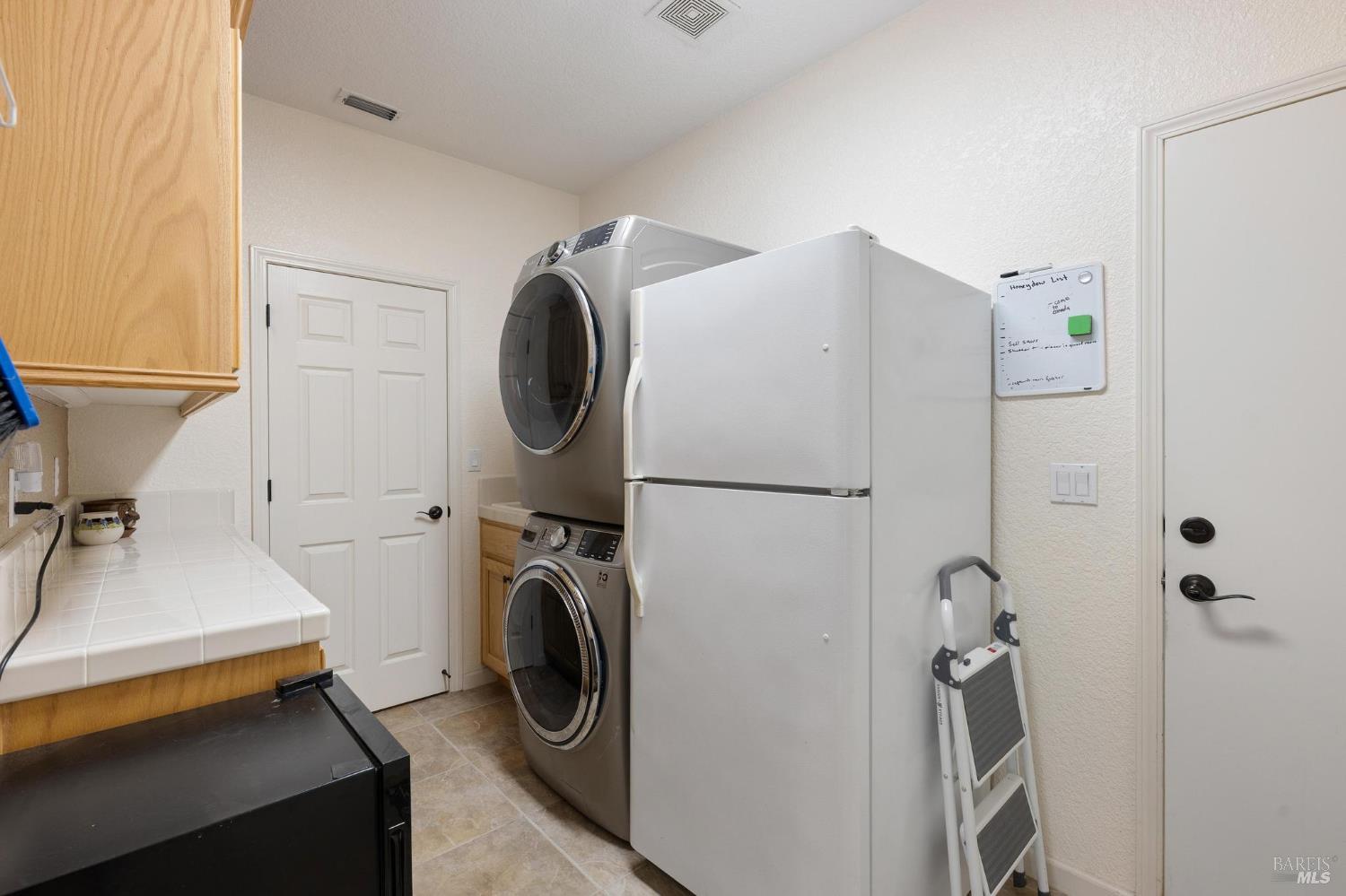 Detail Gallery Image 25 of 53 For 507 Topeka Ln, Vacaville,  CA 95687 - 5 Beds | 4 Baths