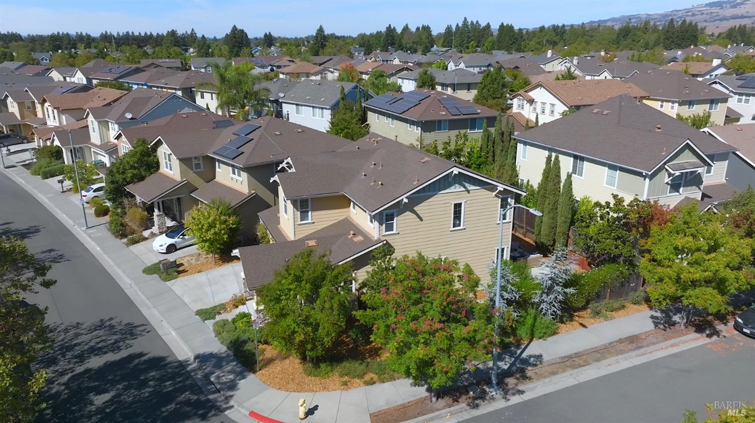 Detail Gallery Image 51 of 51 For 1755 Chinar Dr, Petaluma,  CA 94954 - 4 Beds | 2/1 Baths