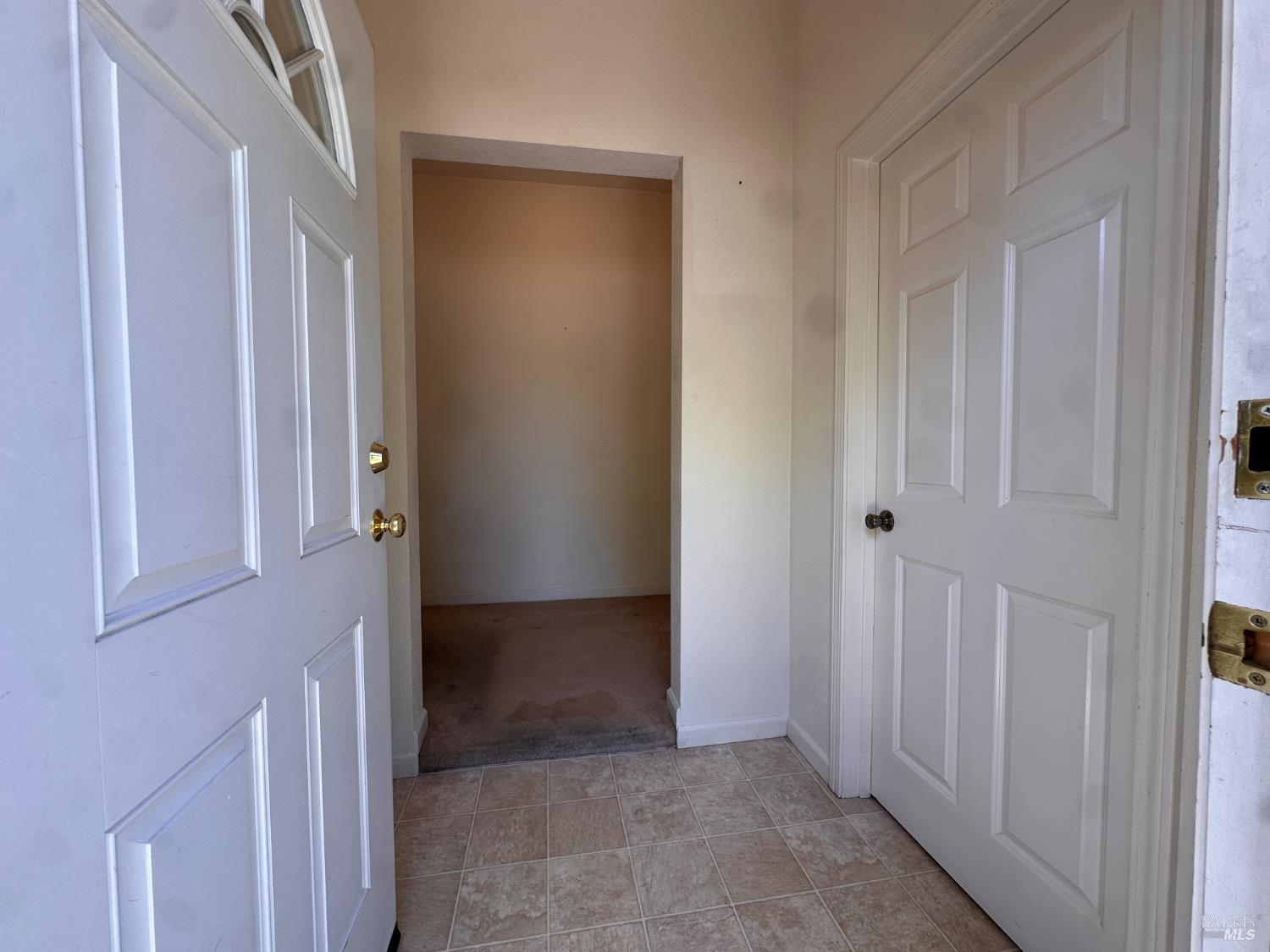Detail Gallery Image 4 of 17 For 810 Missouri St, Fairfield,  CA 94533 - 3 Beds | 2 Baths