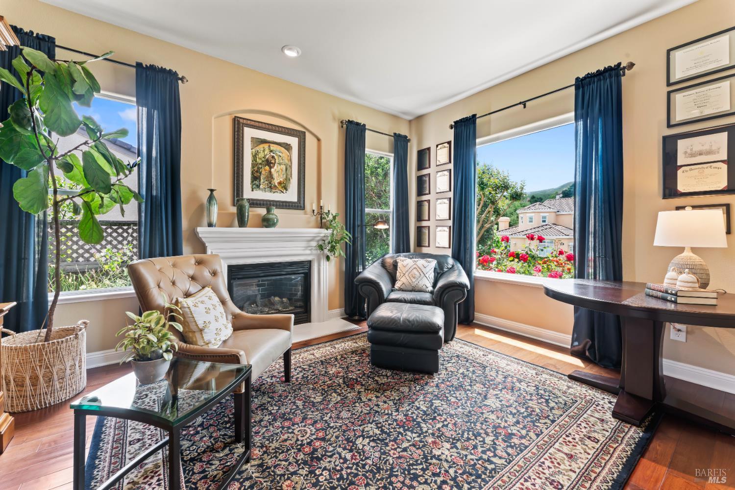 Detail Gallery Image 10 of 66 For 1261 Landmark Dr, Vallejo,  CA 94591 - 6 Beds | 4 Baths