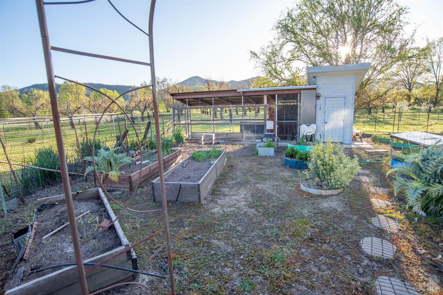 Detail Gallery Image 64 of 96 For 10507 Witter Springs Rd, Witter Springs,  CA 95493 - 4 Beds | 4/1 Baths