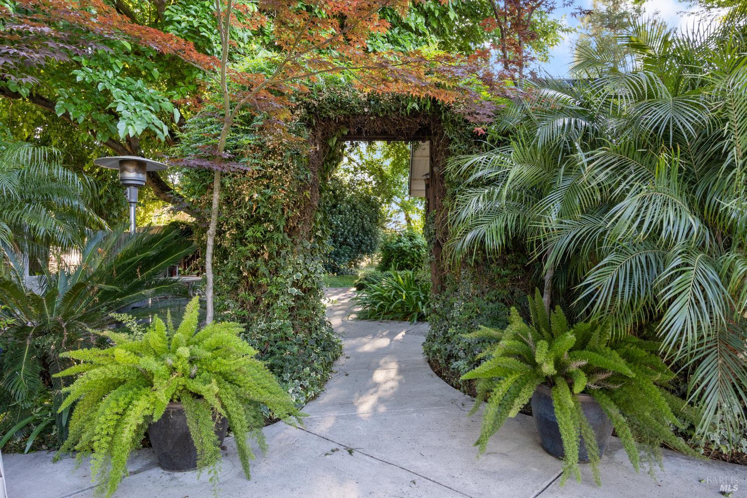 Detail Gallery Image 28 of 42 For 8601 Hyde Rd, Dixon,  CA 95620 - 5 Beds | 5/1 Baths