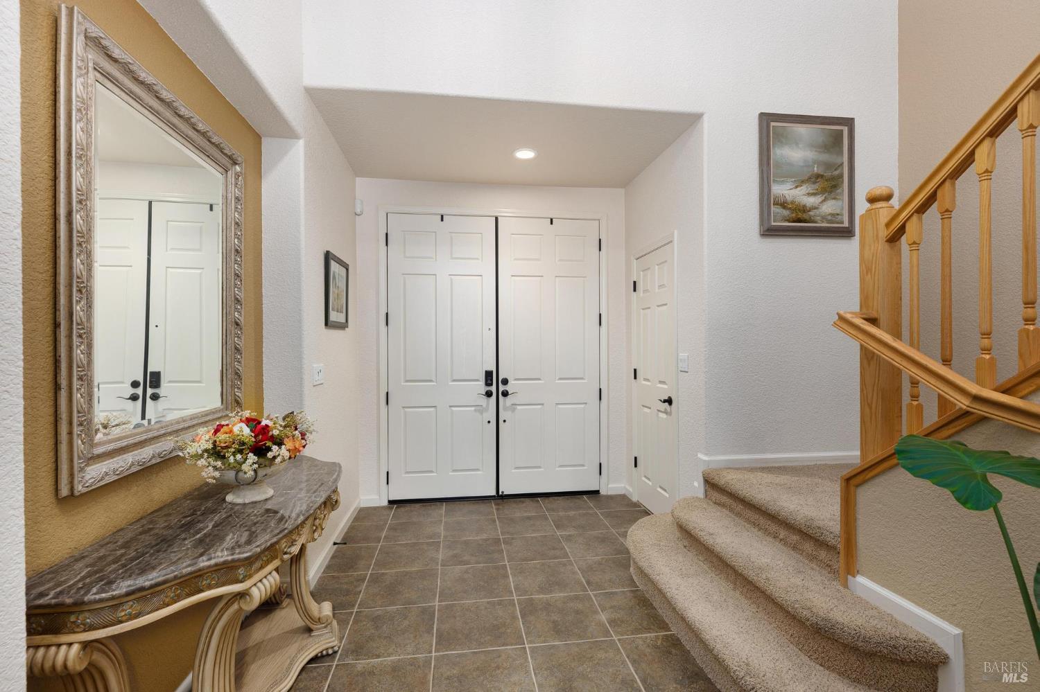 Detail Gallery Image 10 of 53 For 507 Topeka Ln, Vacaville,  CA 95687 - 5 Beds | 4 Baths