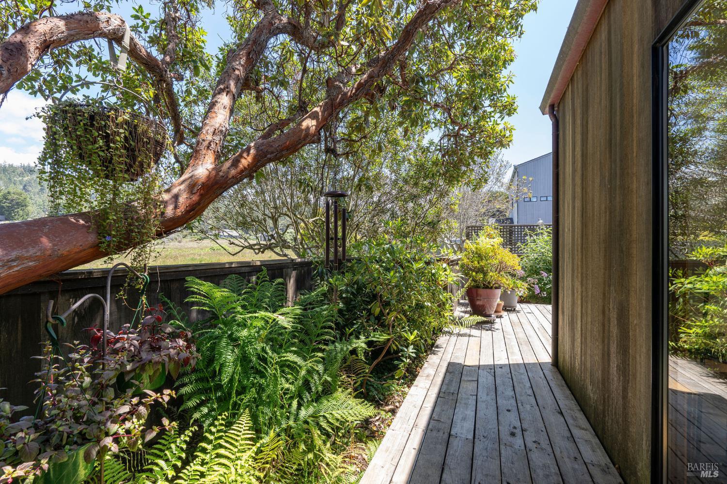 Detail Gallery Image 15 of 46 For 39462 Leeward Rd, The Sea Ranch,  CA 95497 - 2 Beds | 2 Baths