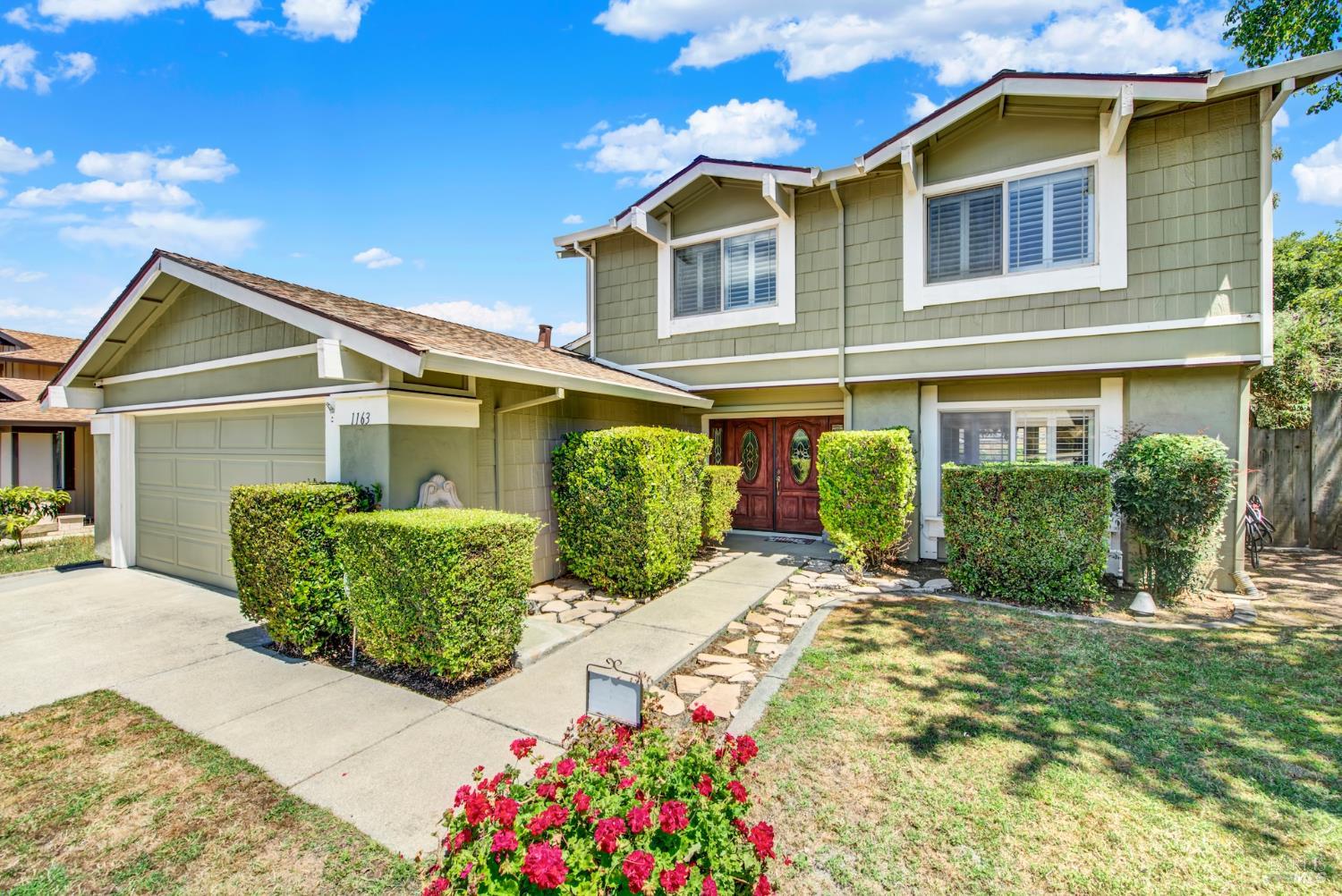 Detail Gallery Image 3 of 43 For 1163 Granada St, Vallejo,  CA 94591 - 4 Beds | 2/1 Baths