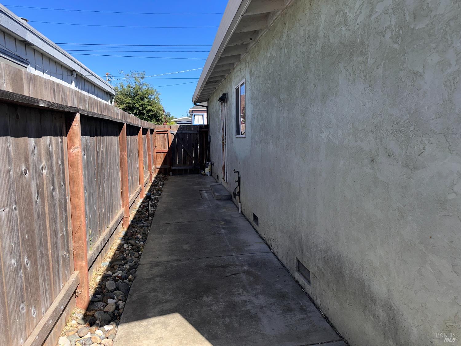 Detail Gallery Image 16 of 17 For 221 Evans Ave, Vallejo,  CA 94590 - 2 Beds | 1 Baths