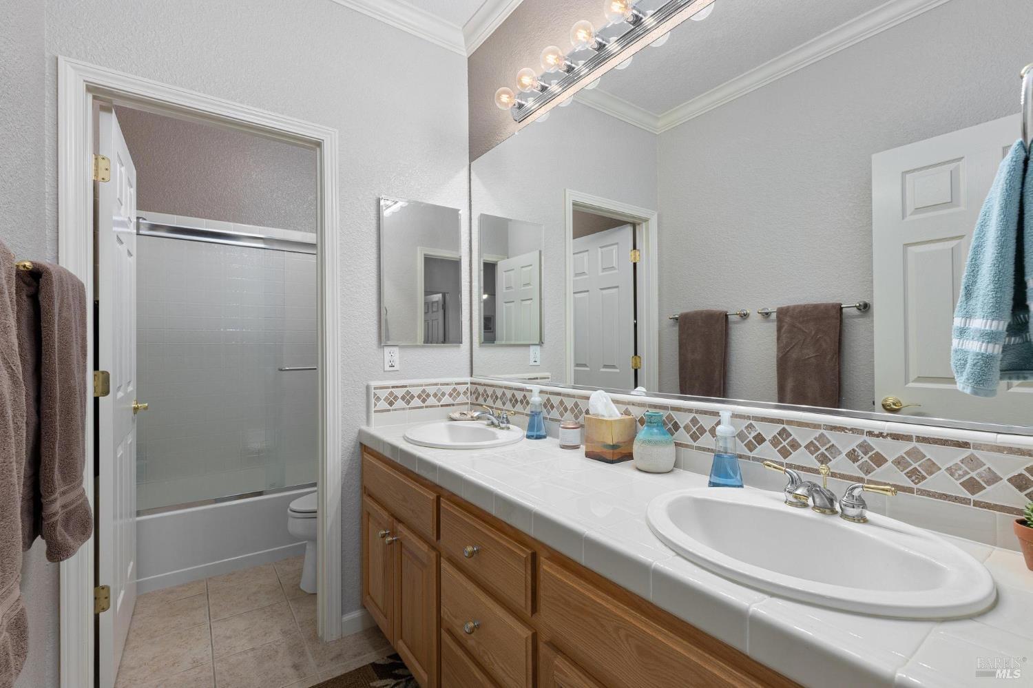 Detail Gallery Image 30 of 53 For 507 Topeka Ln, Vacaville,  CA 95687 - 5 Beds | 4 Baths