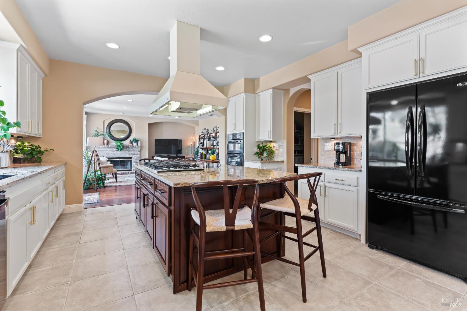Detail Gallery Image 22 of 66 For 1261 Landmark Dr, Vallejo,  CA 94591 - 6 Beds | 4 Baths