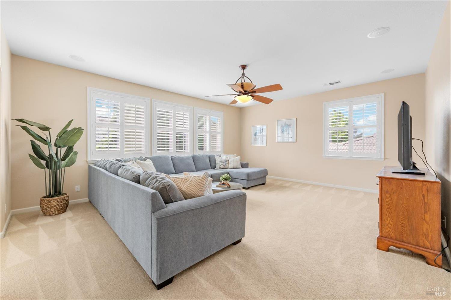 Detail Gallery Image 54 of 99 For 201 Red Pheasant Dr, Vacaville,  CA 95687 - 5 Beds | 3/1 Baths