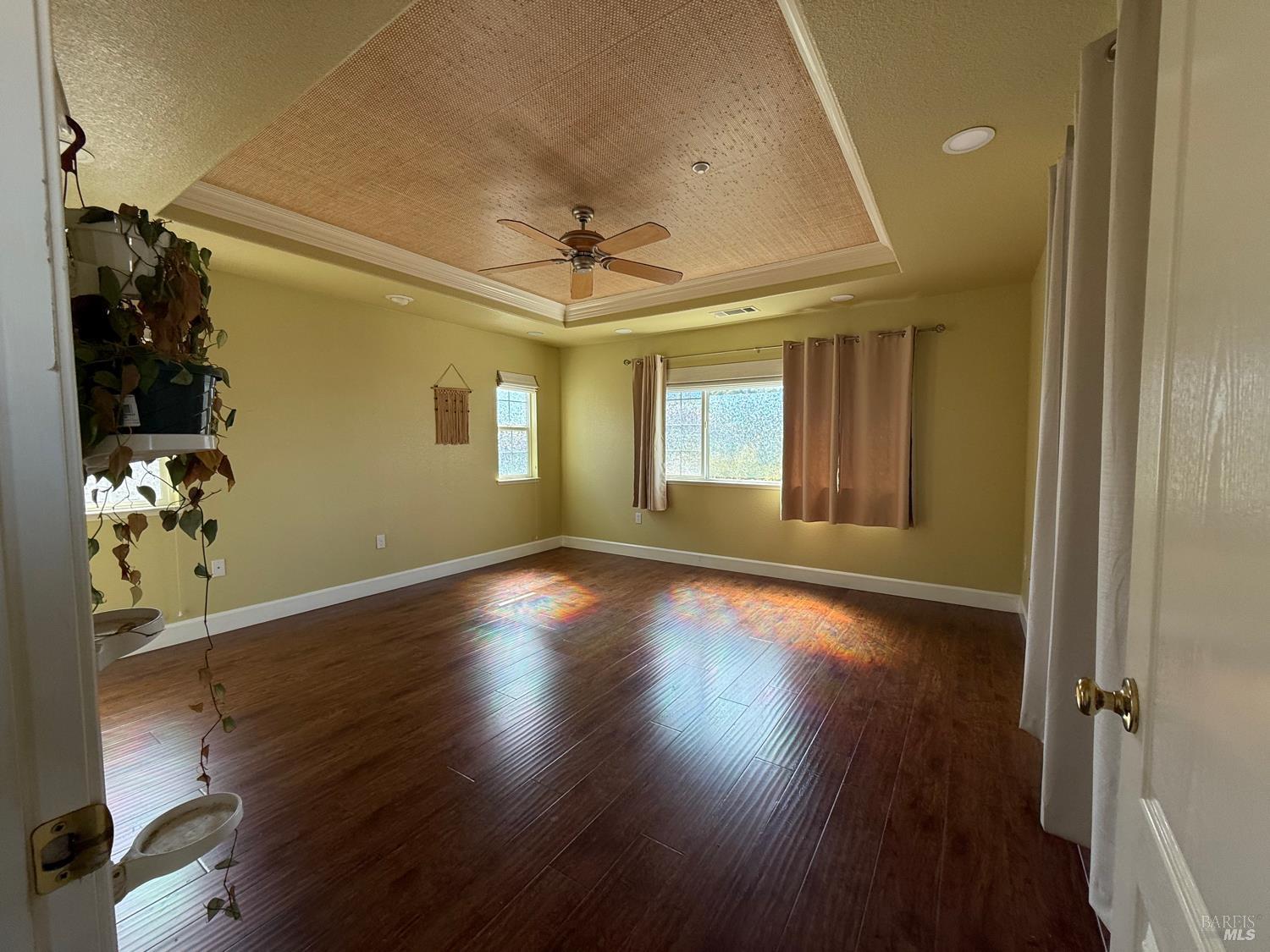 Detail Gallery Image 5 of 18 For 55 Toscana Dr, American Canyon,  CA 94503 - 4 Beds | 2/1 Baths
