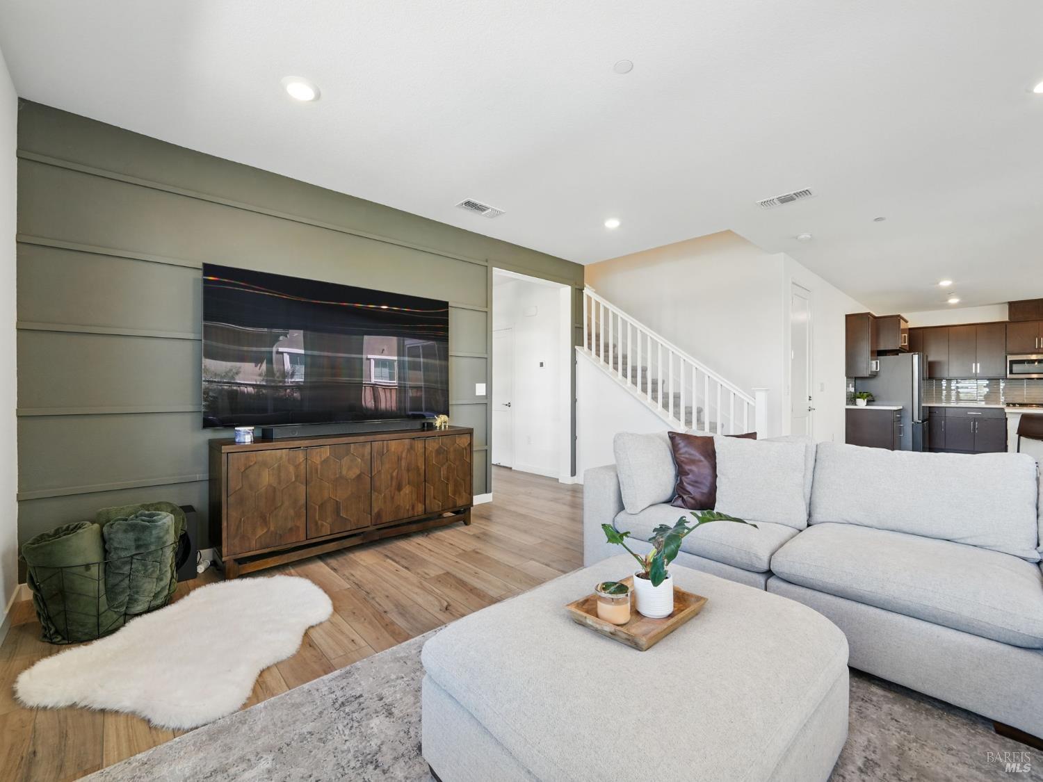 Detail Gallery Image 9 of 50 For 2471 Lake Club Dr, Fairfield,  CA 94533 - 4 Beds | 3 Baths