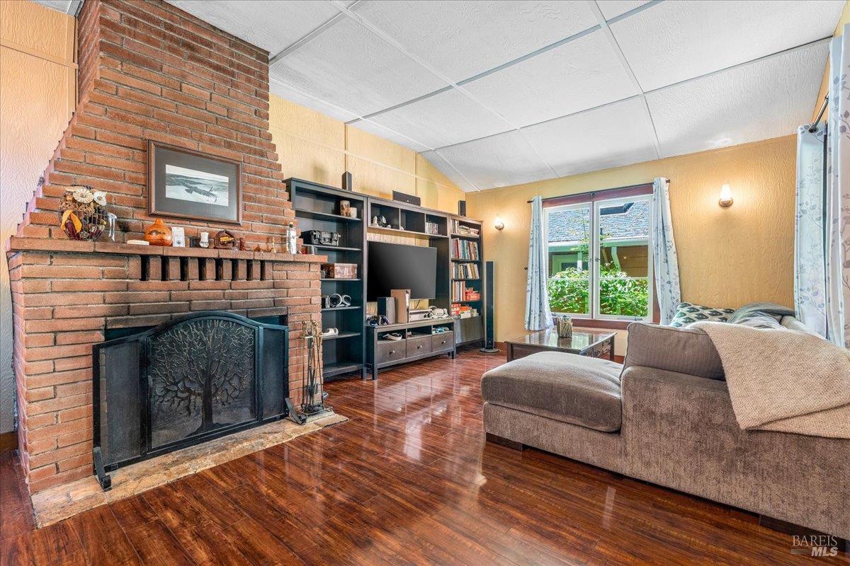 Detail Gallery Image 7 of 28 For 14576 Cherry St, Guerneville,  CA 95446 - 3 Beds | 1 Baths