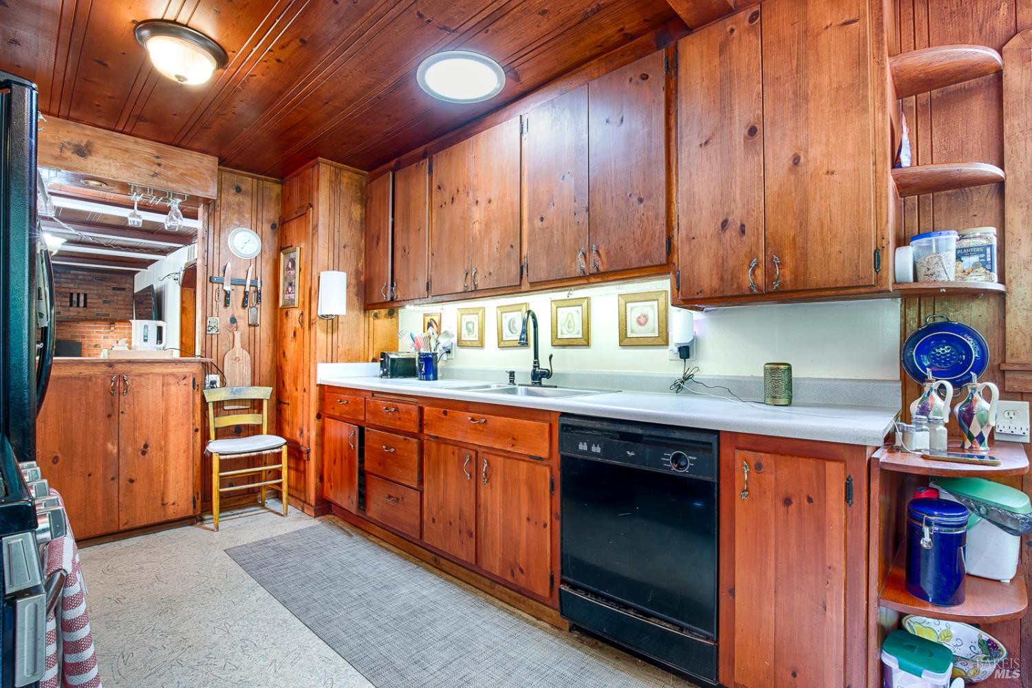 Detail Gallery Image 13 of 70 For 20215 Willow Rd, Monte Rio,  CA 95462 - 2 Beds | 2 Baths