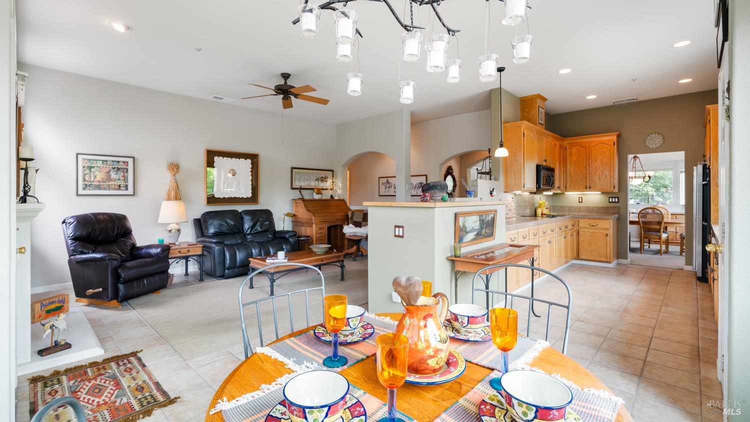 Detail Gallery Image 21 of 61 For 2001 Timberline Ln, Petaluma,  CA 94954 - 4 Beds | 2 Baths
