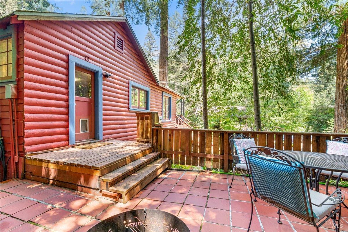 Detail Gallery Image 14 of 28 For 14576 Cherry St, Guerneville,  CA 95446 - 3 Beds | 1 Baths