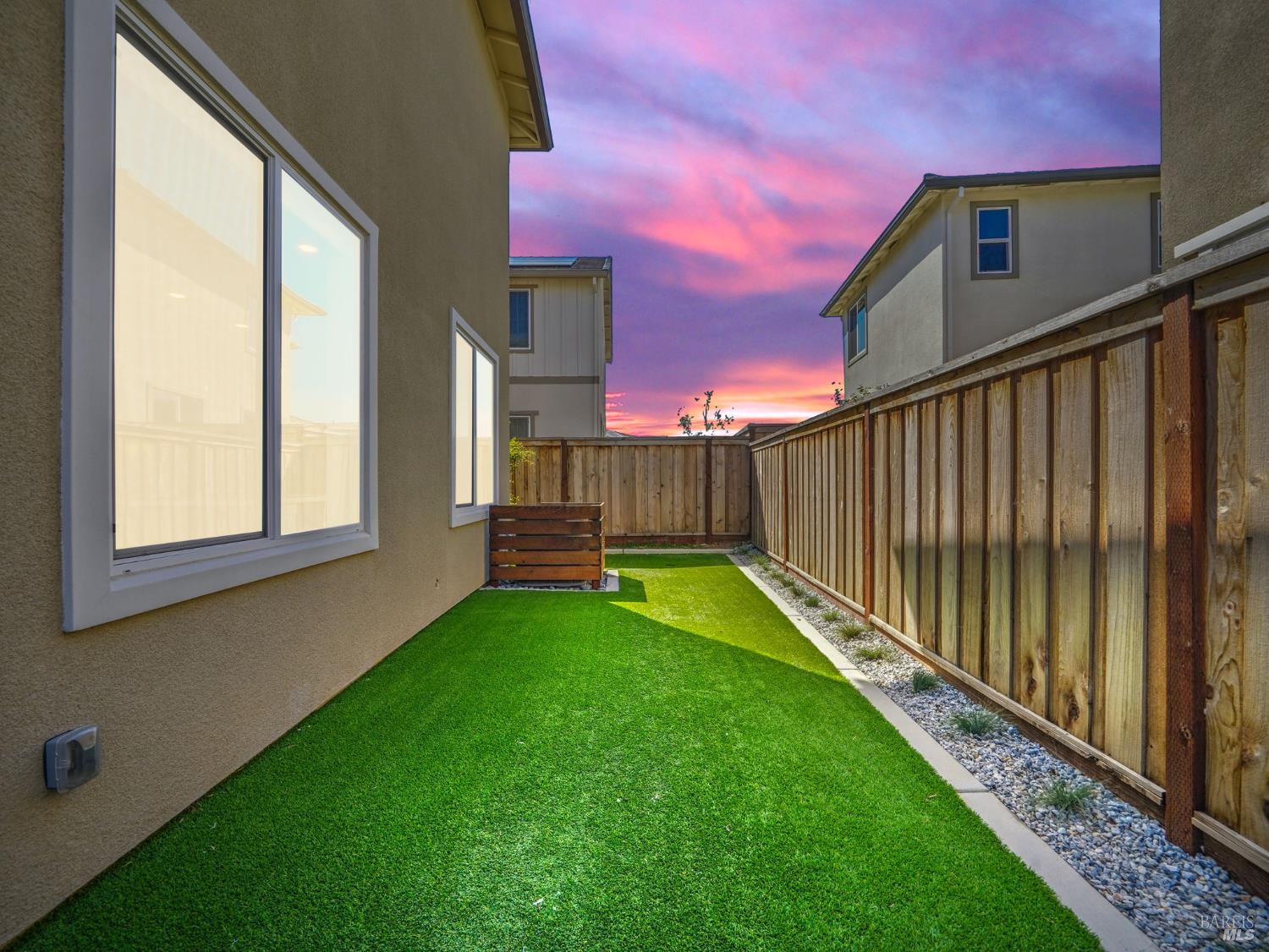 Detail Gallery Image 38 of 50 For 2471 Lake Club Dr, Fairfield,  CA 94533 - 4 Beds | 3 Baths