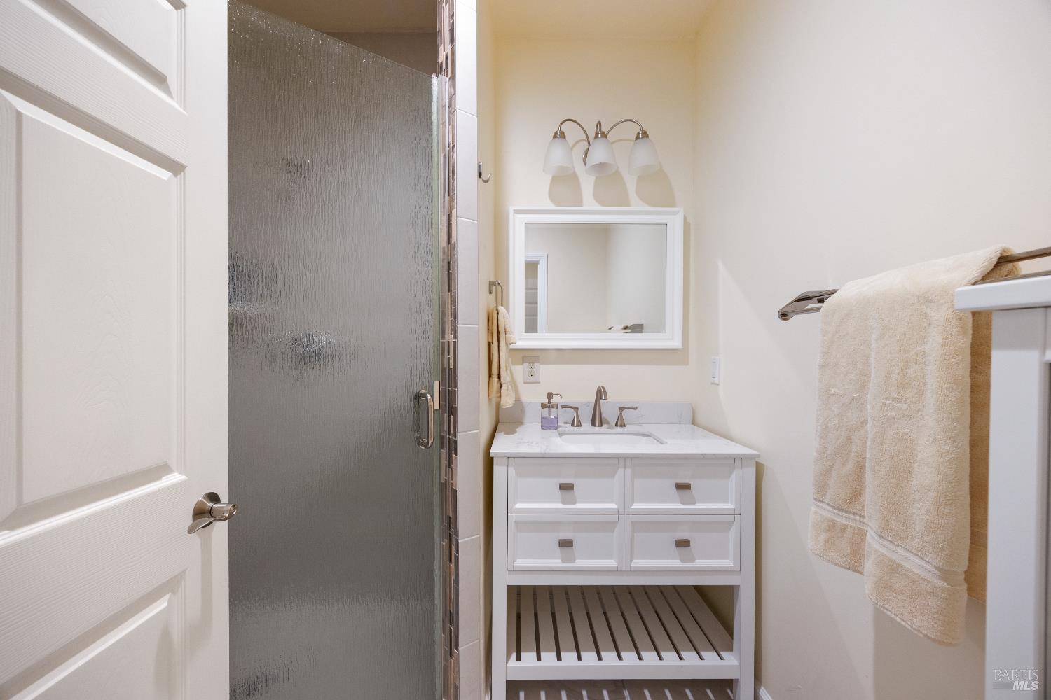 Detail Gallery Image 24 of 42 For 8601 Hyde Rd, Dixon,  CA 95620 - 5 Beds | 5/1 Baths