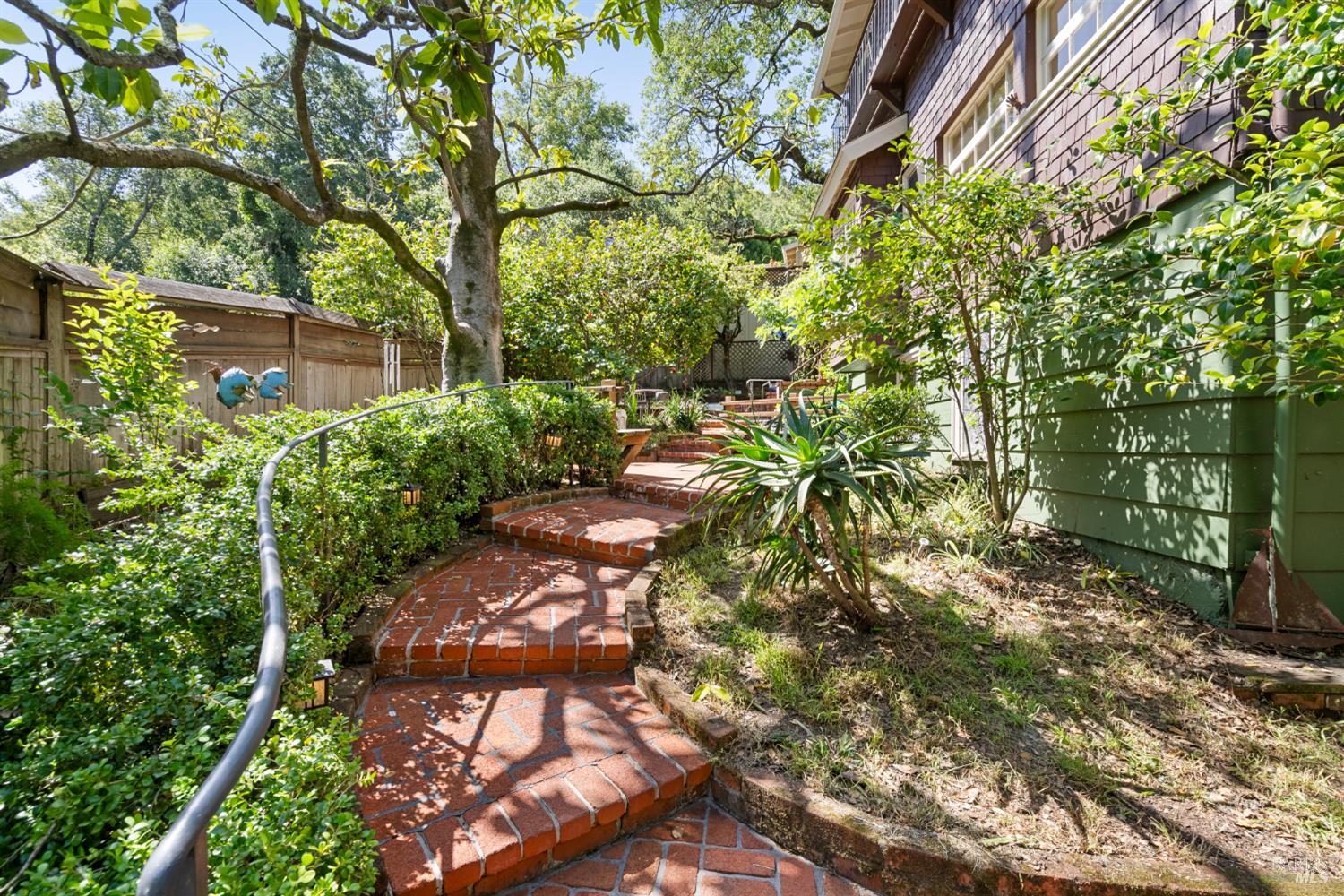 Detail Gallery Image 4 of 67 For 150 Bungalow Ave, San Rafael,  CA 94901 - 4 Beds | 2 Baths