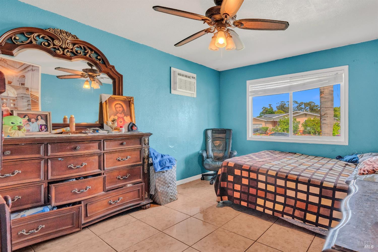 Detail Gallery Image 10 of 38 For 124 Jimno Ave, Pittsburg,  CA 94565 - 2 Beds | 1 Baths