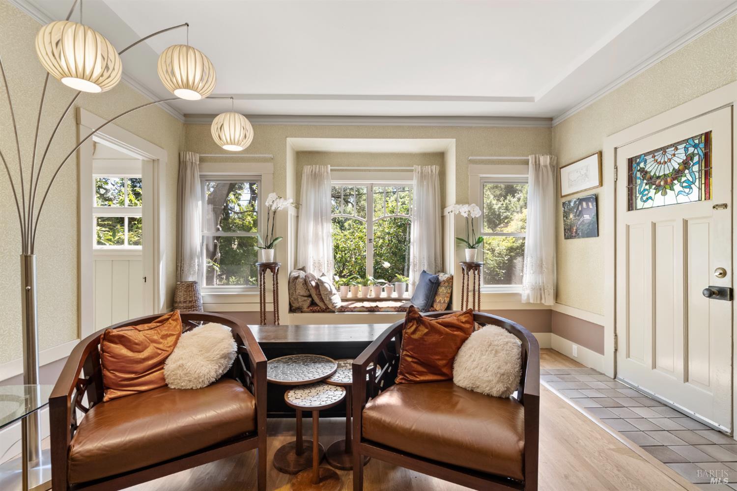 Detail Gallery Image 12 of 67 For 150 Bungalow Ave, San Rafael,  CA 94901 - 4 Beds | 2 Baths