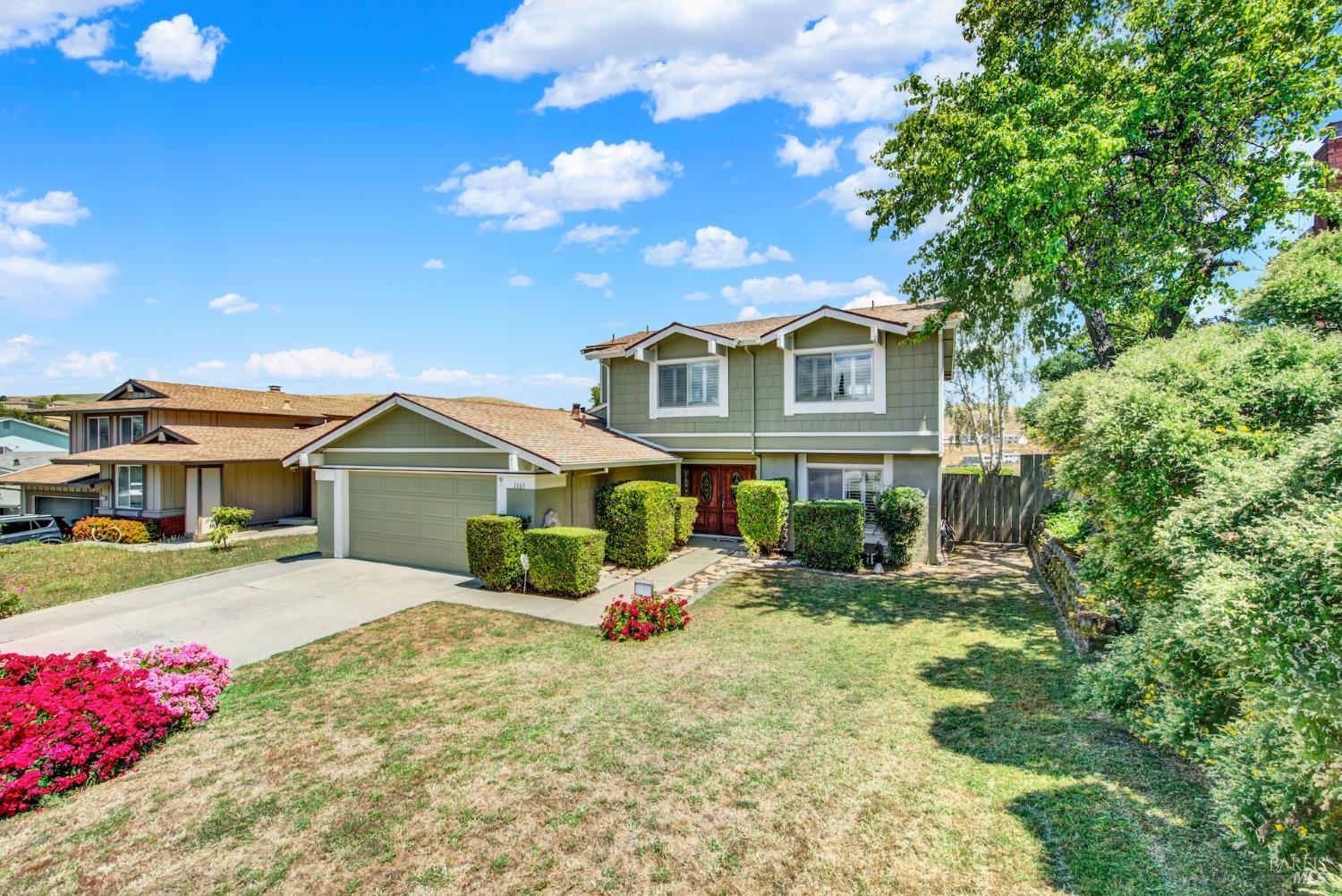 Detail Gallery Image 4 of 43 For 1163 Granada St, Vallejo,  CA 94591 - 4 Beds | 2/1 Baths