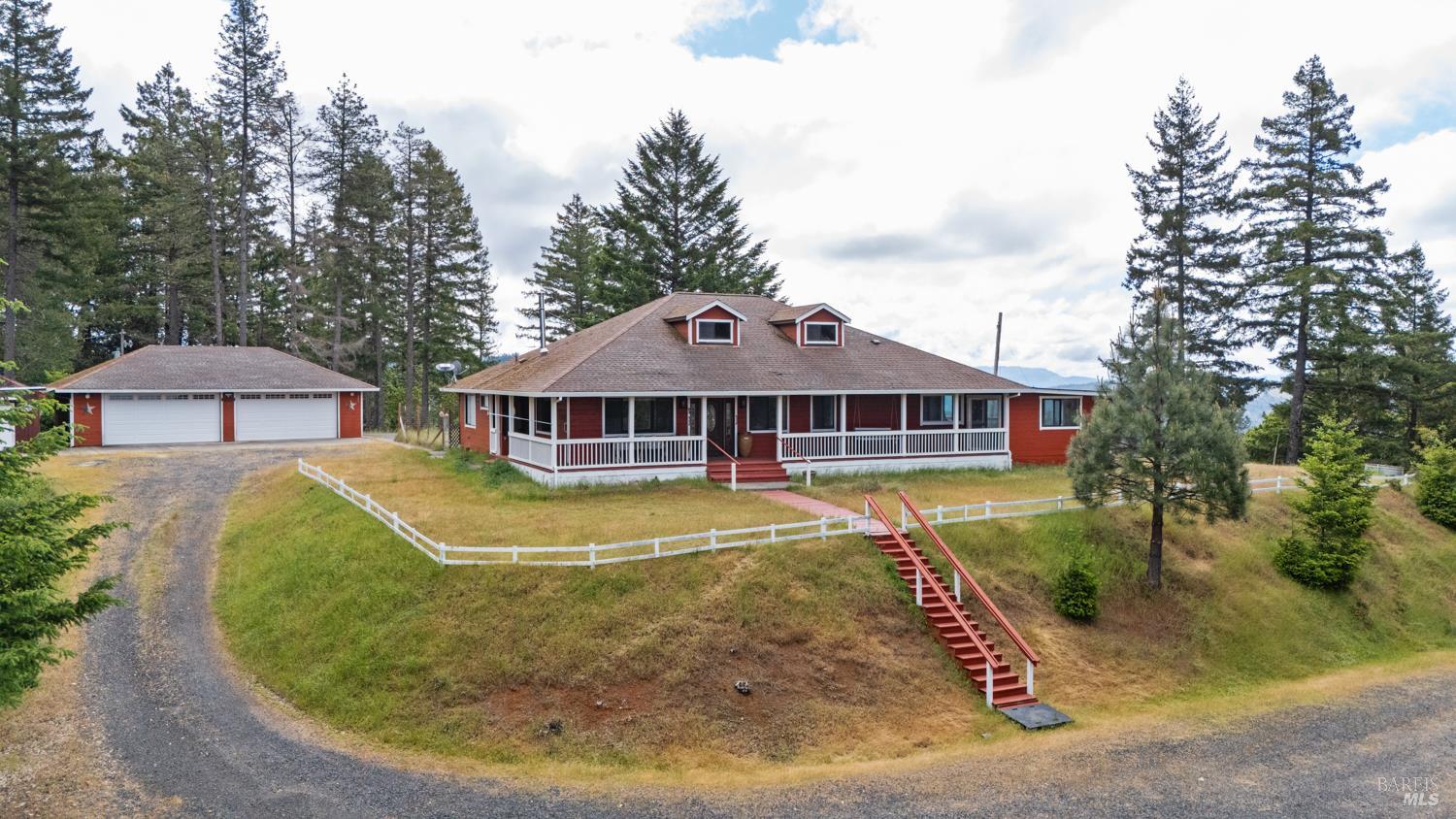 Detail Gallery Image 1 of 1 For 18526 Mariposa Creek Rd, Willits,  CA 95490 - 3 Beds | 2/1 Baths