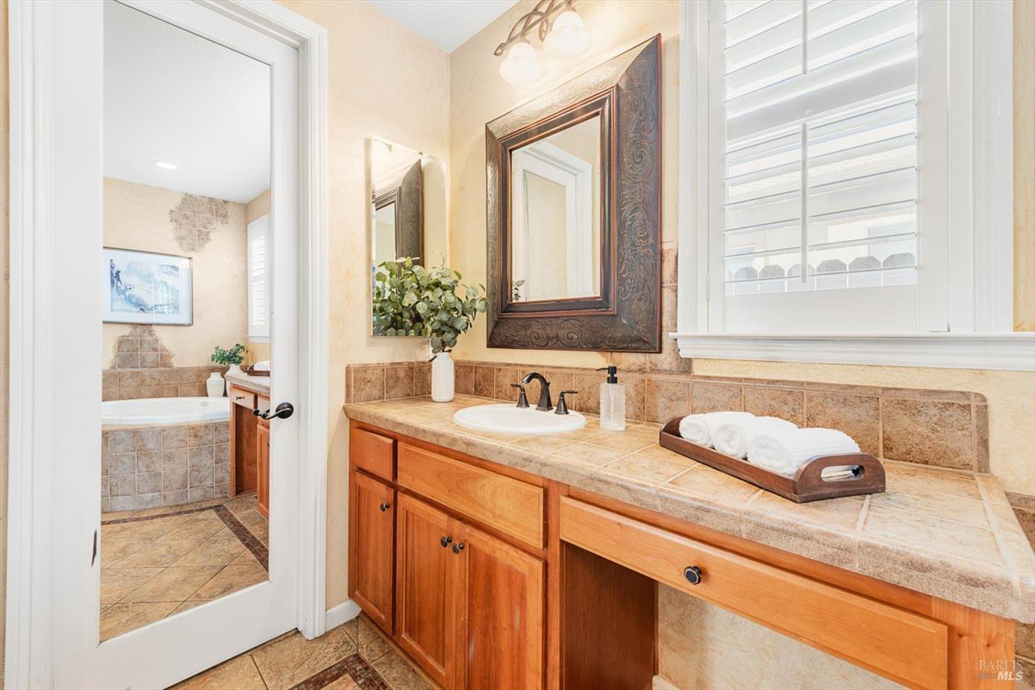 Detail Gallery Image 43 of 99 For 201 Red Pheasant Dr, Vacaville,  CA 95687 - 5 Beds | 3/1 Baths