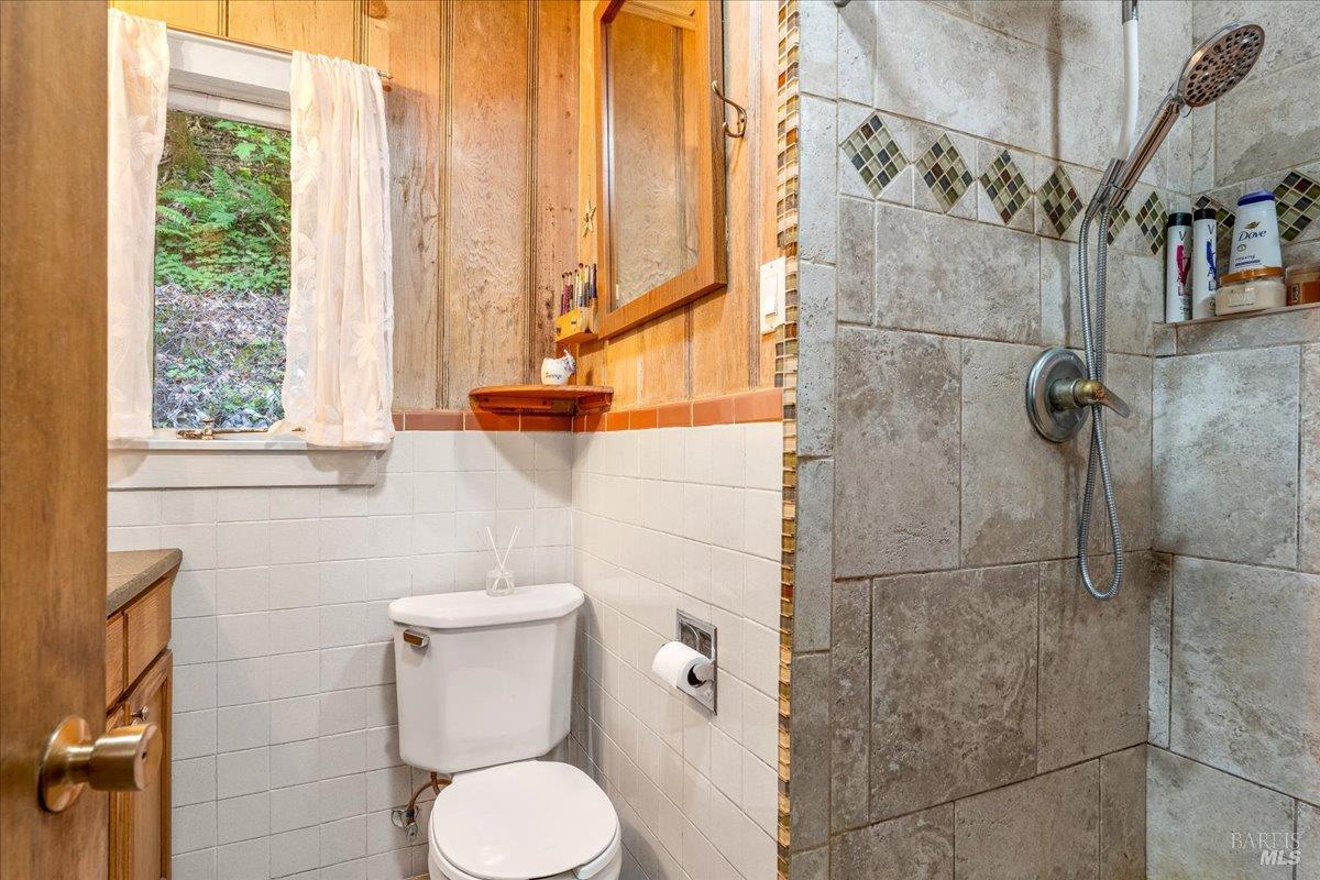Detail Gallery Image 21 of 28 For 14576 Cherry St, Guerneville,  CA 95446 - 3 Beds | 1 Baths