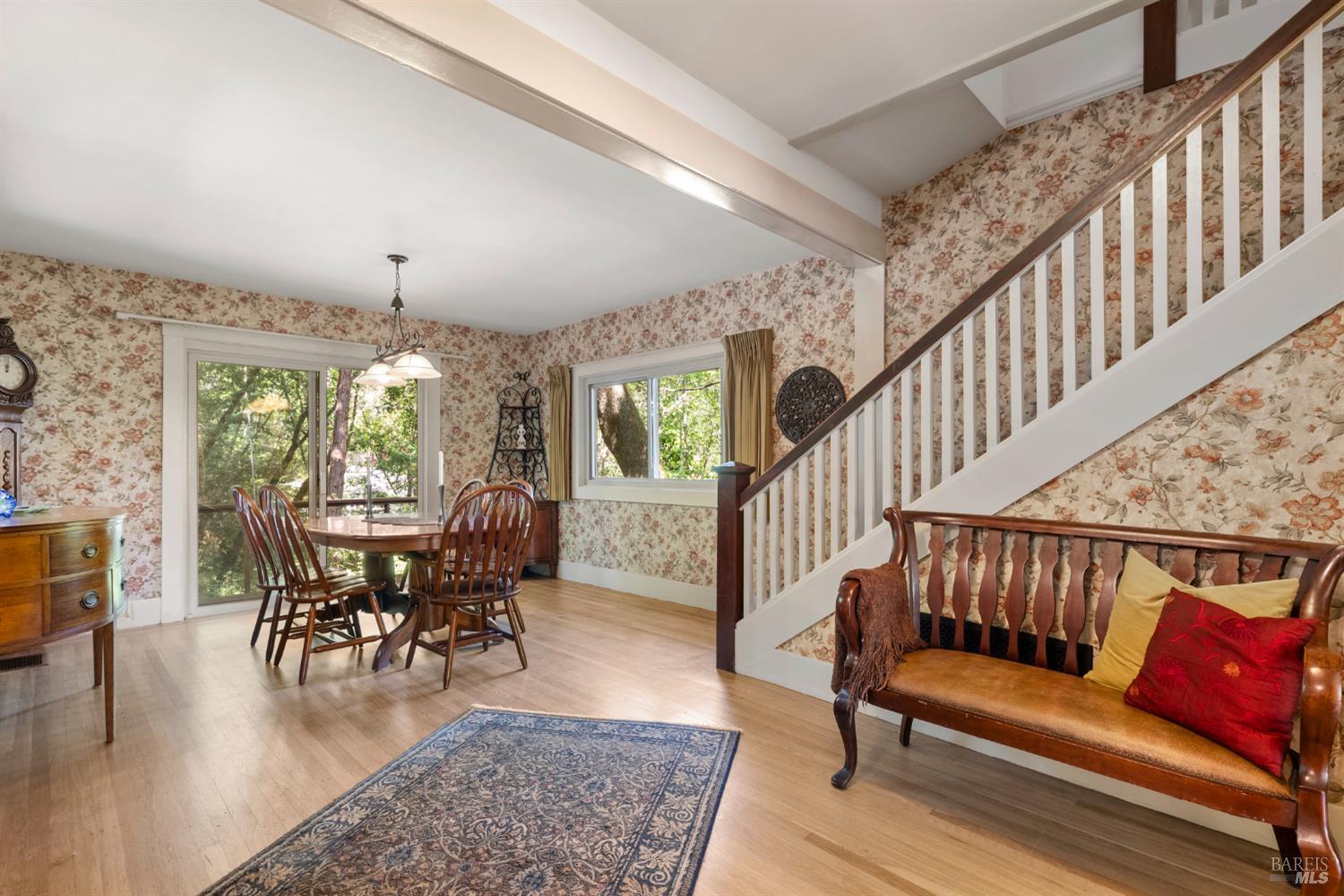 Detail Gallery Image 13 of 67 For 150 Bungalow Ave, San Rafael,  CA 94901 - 4 Beds | 2 Baths