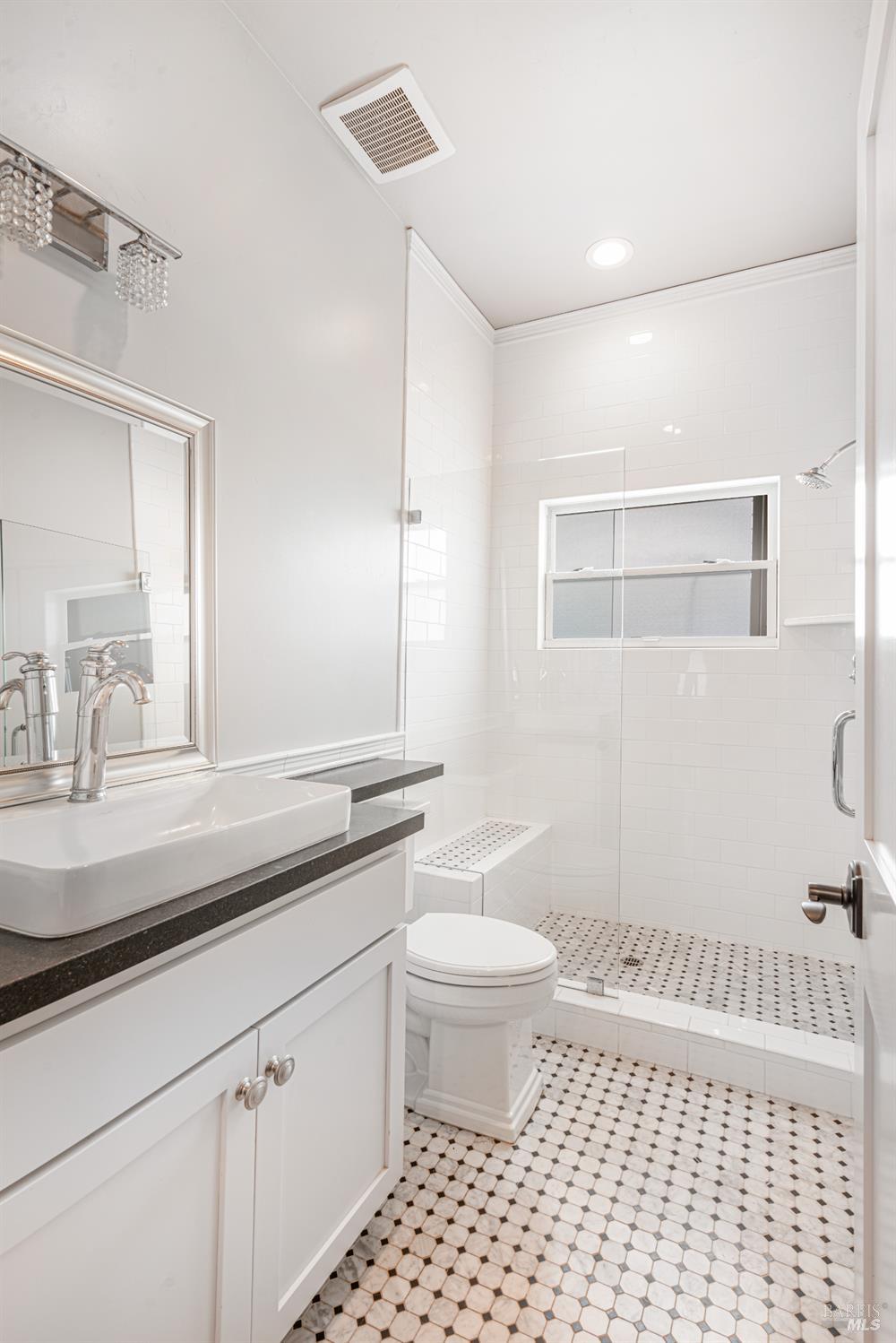 Detail Gallery Image 14 of 38 For 753 Humboldt St, Santa Rosa,  CA 95404 - 5 Beds | 3 Baths