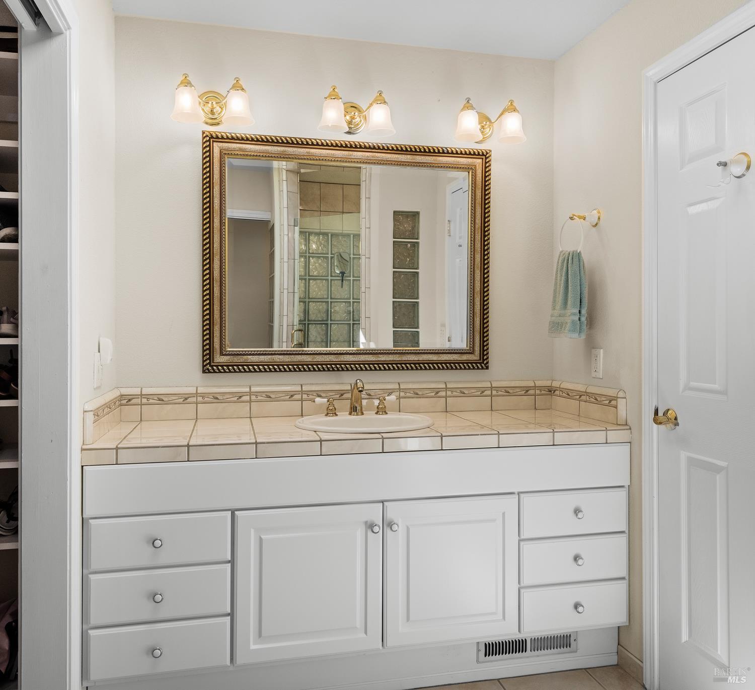 Detail Gallery Image 27 of 57 For 5968 Yerba Buena Rd, Santa Rosa,  CA 95409 - 3 Beds | 2 Baths