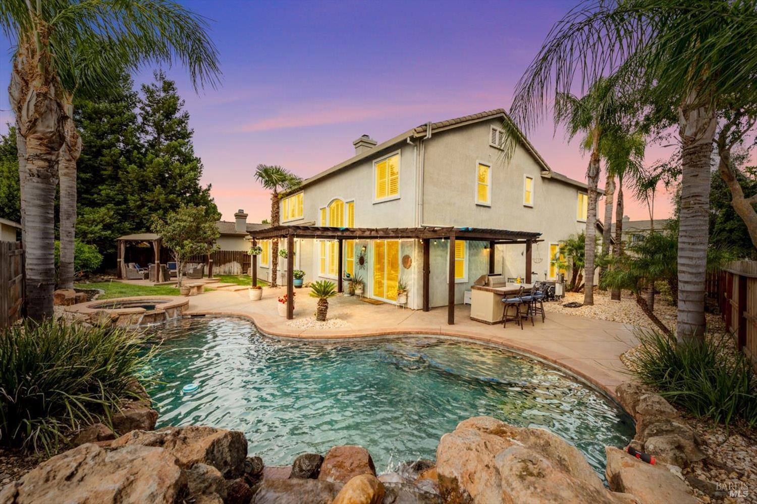 Detail Gallery Image 1 of 99 For 201 Red Pheasant Dr, Vacaville,  CA 95687 - 5 Beds | 3/1 Baths
