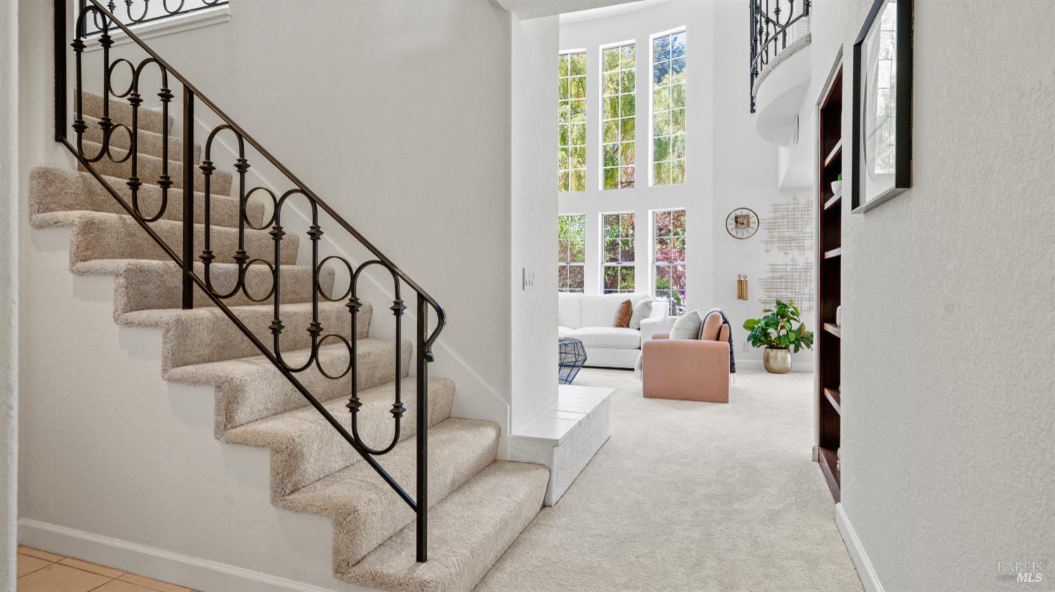Detail Gallery Image 6 of 57 For 1205 Cuernavaca Circulo Unkn, Mountain View,  CA 94040 - 3 Beds | 3 Baths