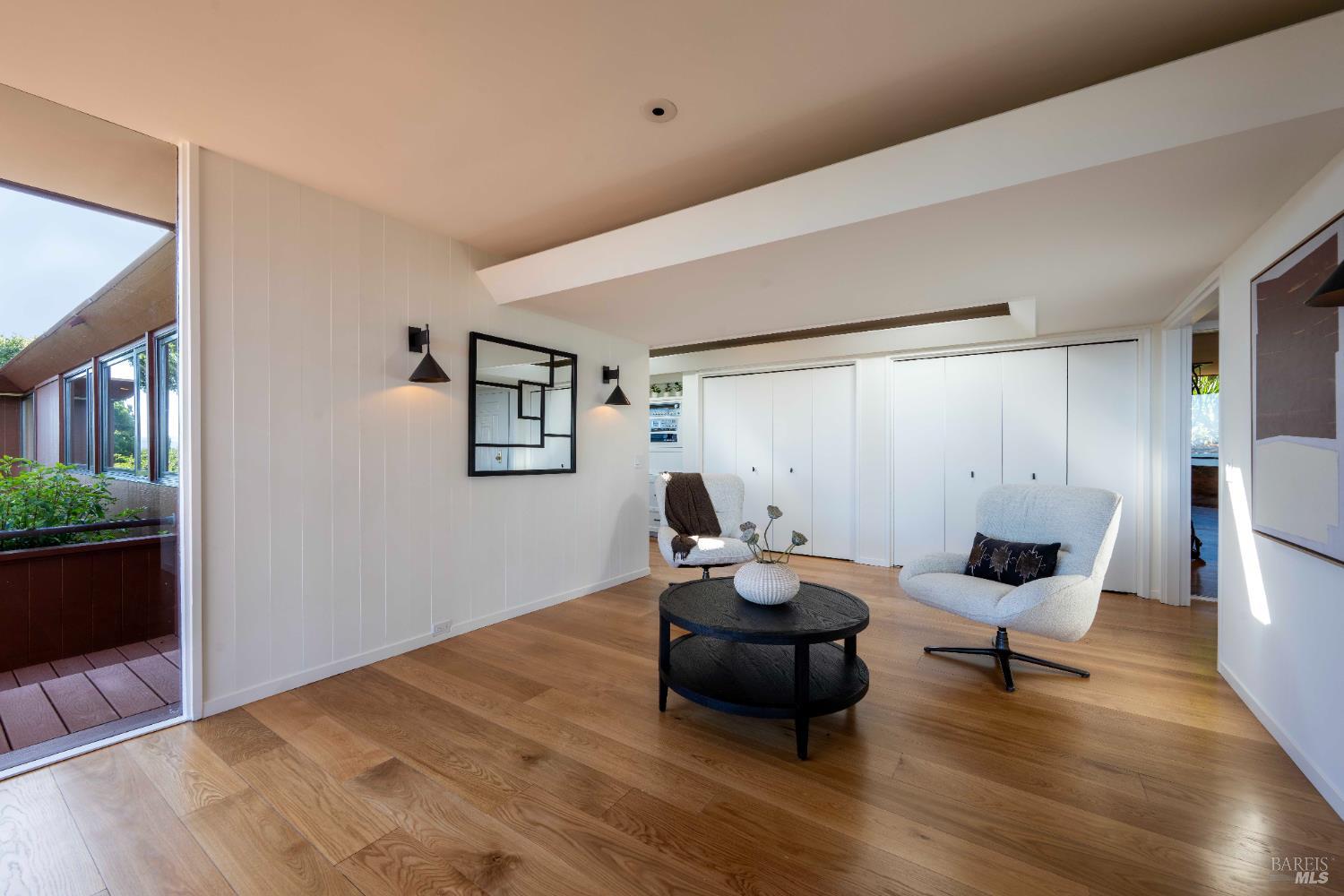 Detail Gallery Image 30 of 83 For 125 Bayview Dr, San Rafael,  CA 94901 - 2 Beds | 3/1 Baths