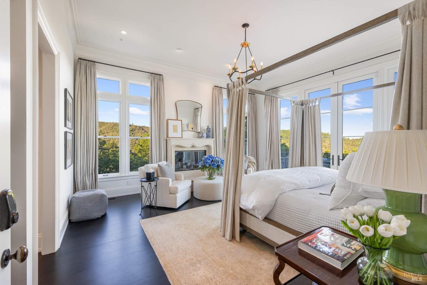 Detail Gallery Image 15 of 33 For 17256 7th St, Sonoma,  CA 95476 - 4 Beds | 3/2 Baths
